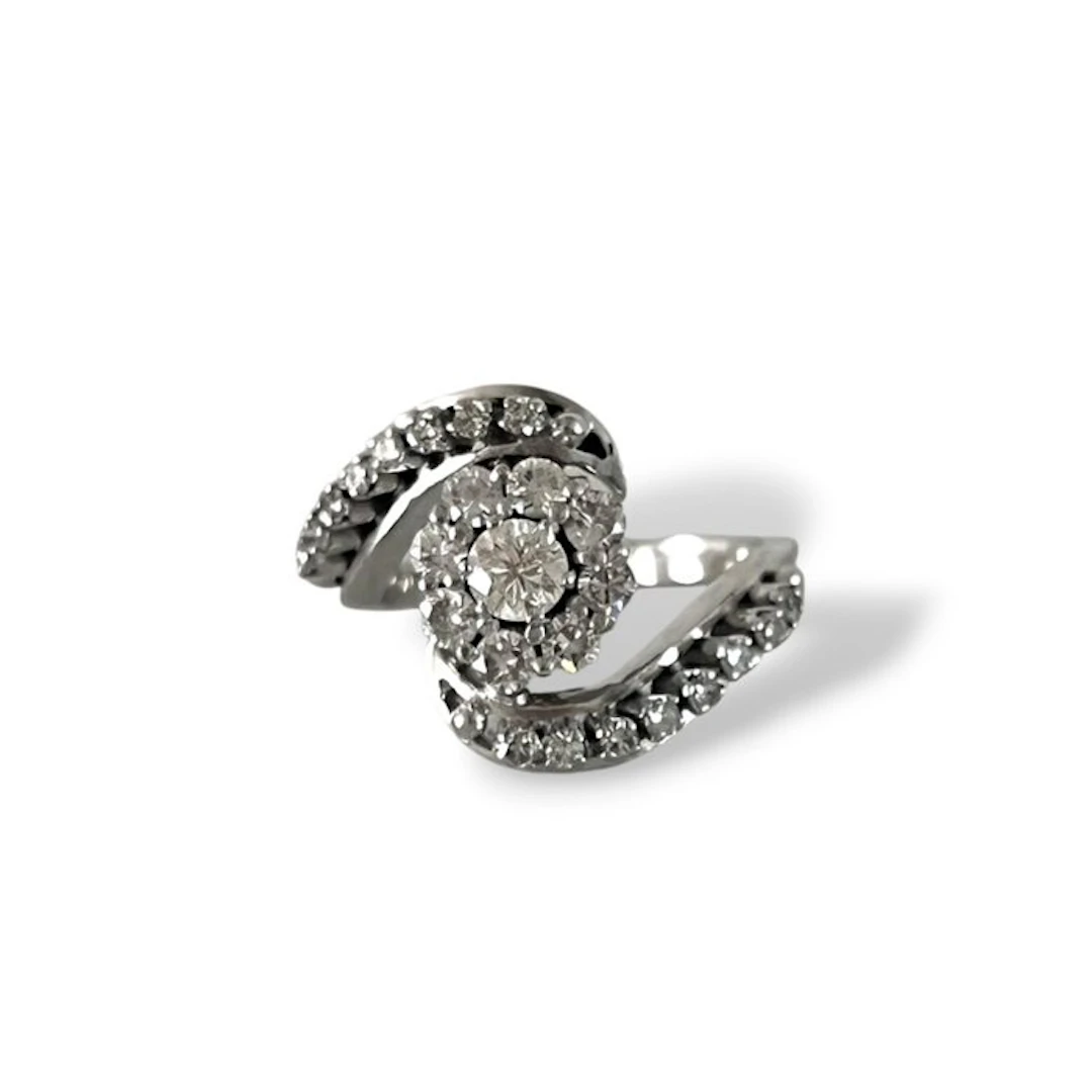 Ring Platinum - 0.81ct. tw. Diamond (Natural) - Diamond