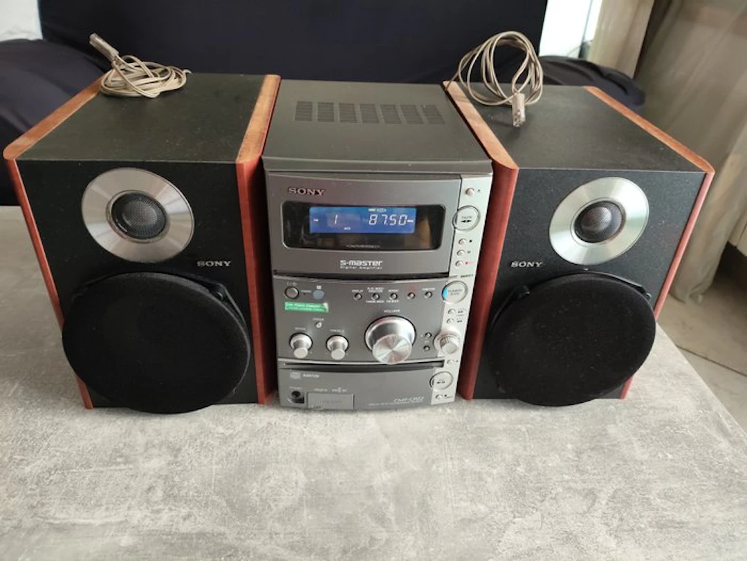 Sony - CMT-CPZ2 Micro Hi-Fi Component Stereo set