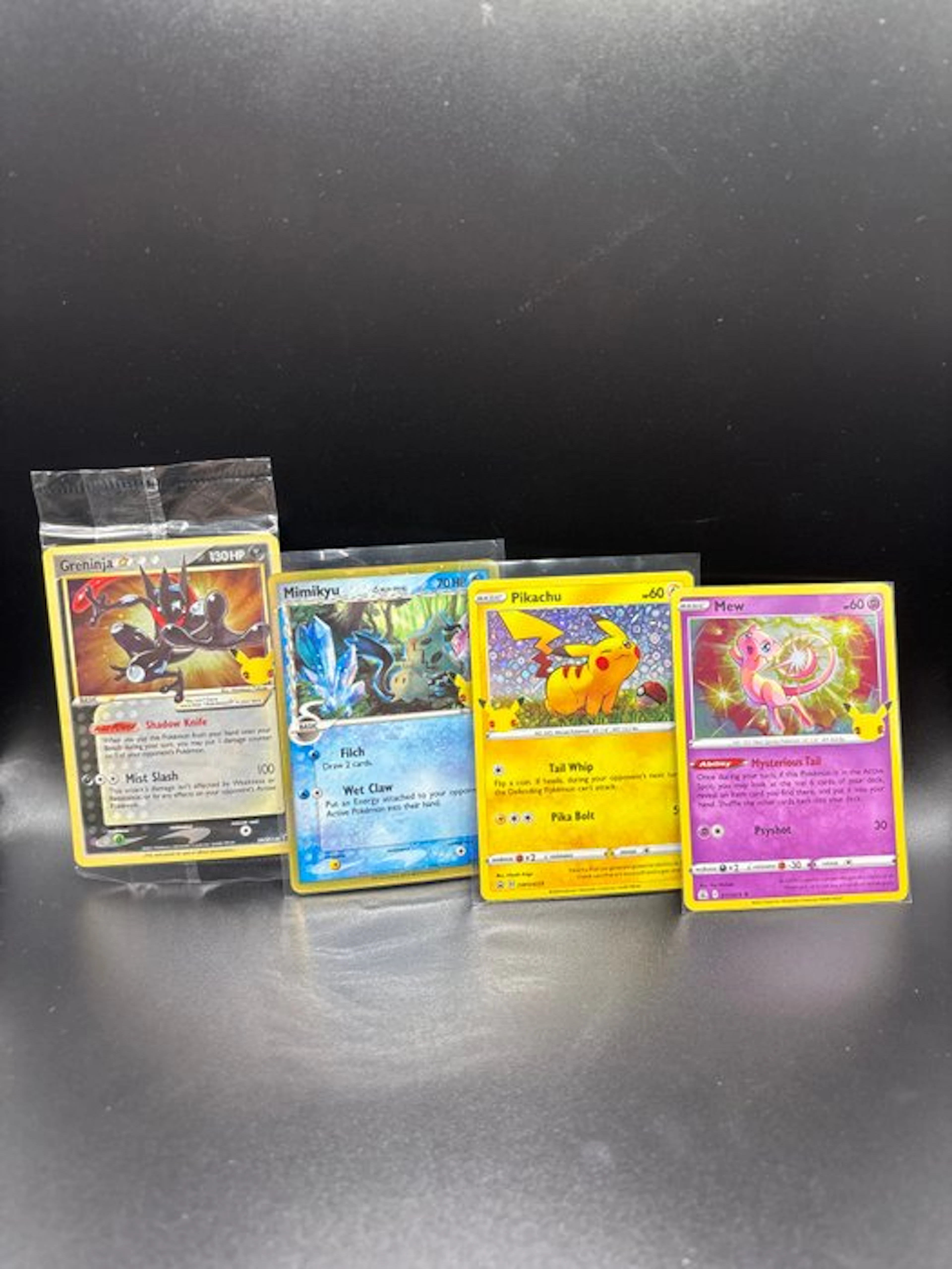 Pokémon - 4 Card 25Th Anniversary Card Lot