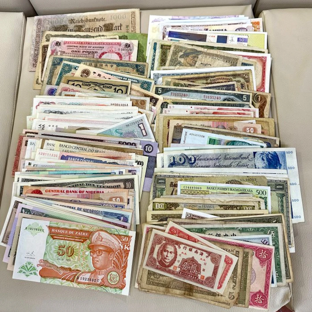 World. - 224 banknotes - various dates (No reserve price)