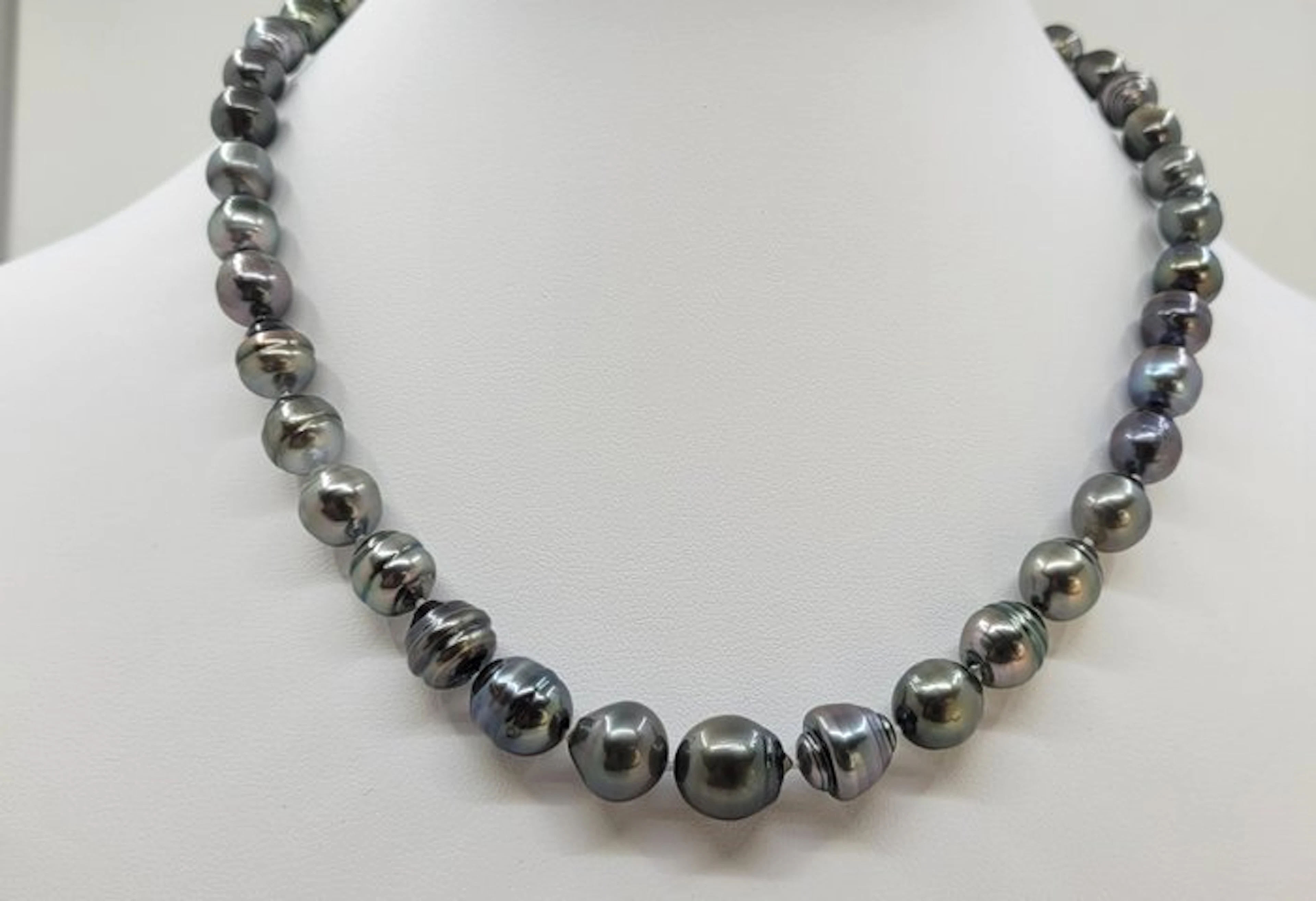 No reserve price - Necklace Silver, 7.5x11mm Peacock Green Tahiti Pearls