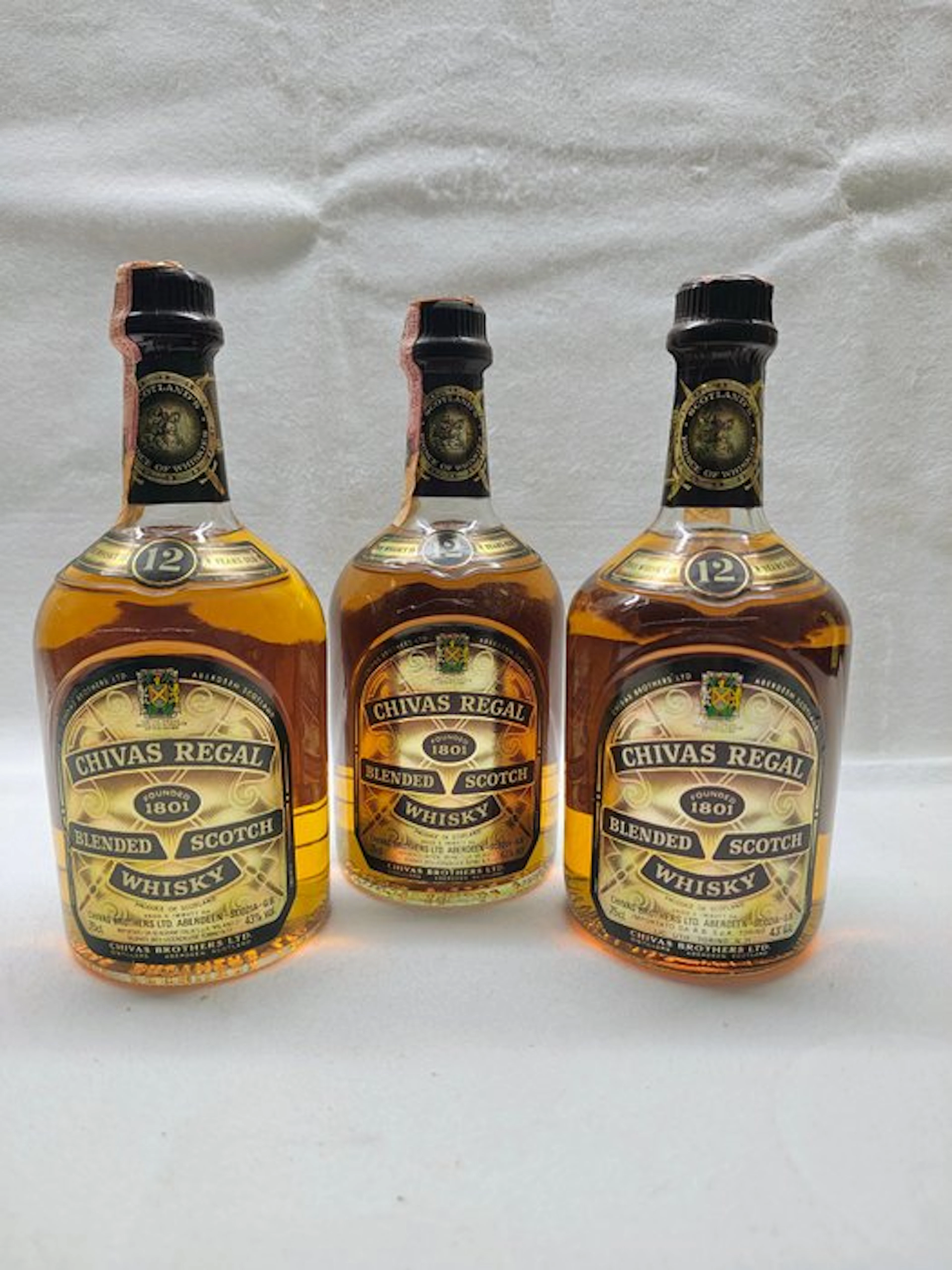 Chivas Regal 12 years old - b. 1980s - 75cl - 3 bottles