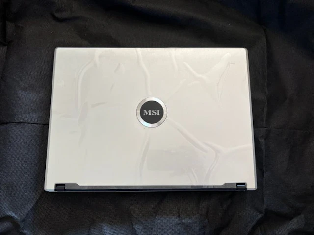 MSI M670 - Laptop