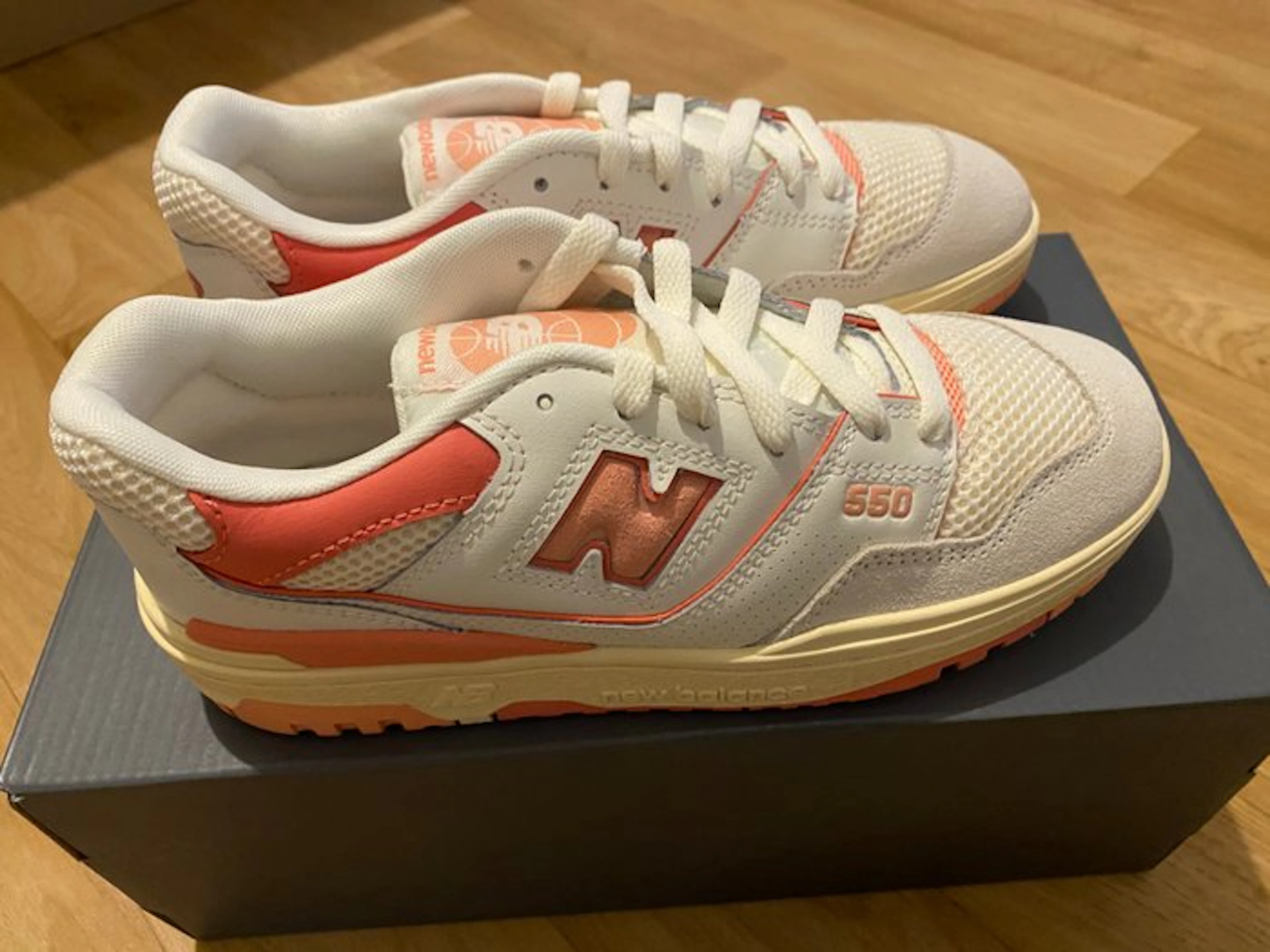 New Balance - Lace-up shoes - Size: EU 38.5 - New in box