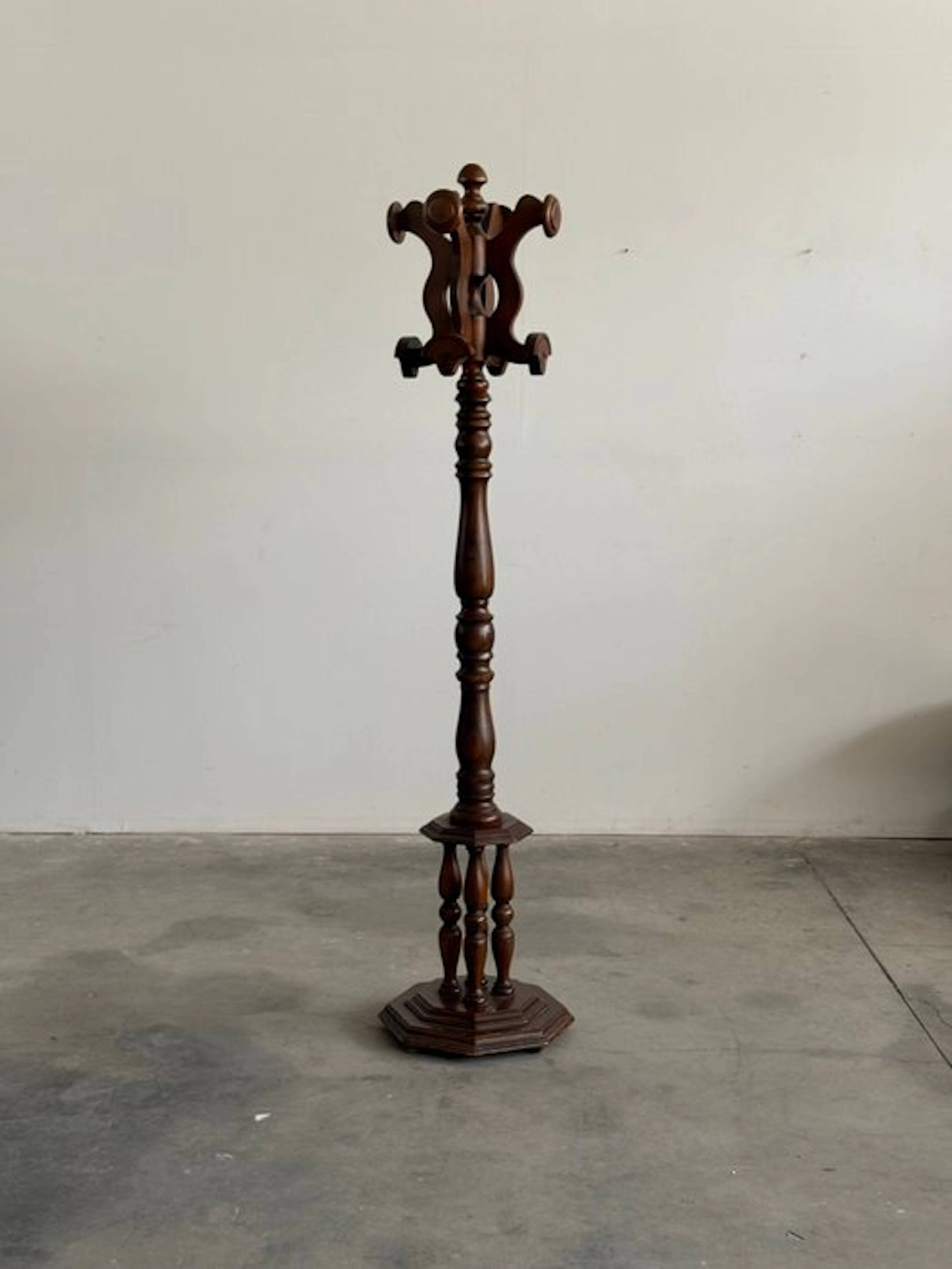 Coat rack - Wood - Italy - Classic Style (No reserve price)