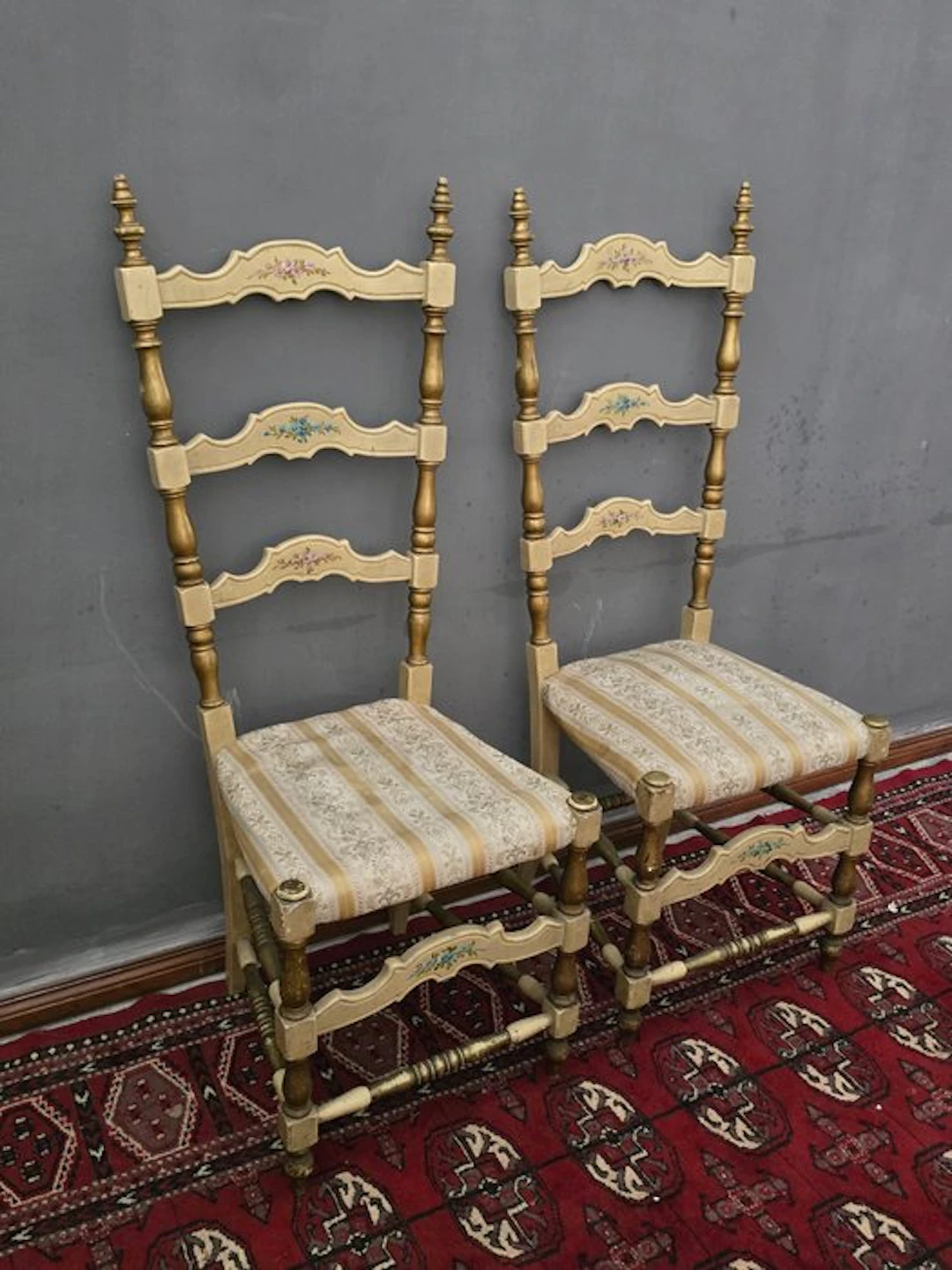 Chair - Wood, Textile