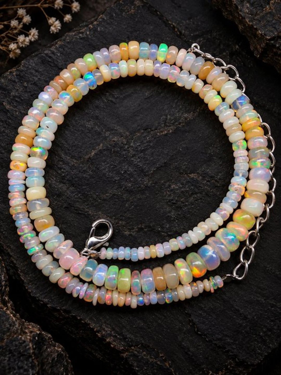48 cts Opal Necklace Jewellery- 9.62 g