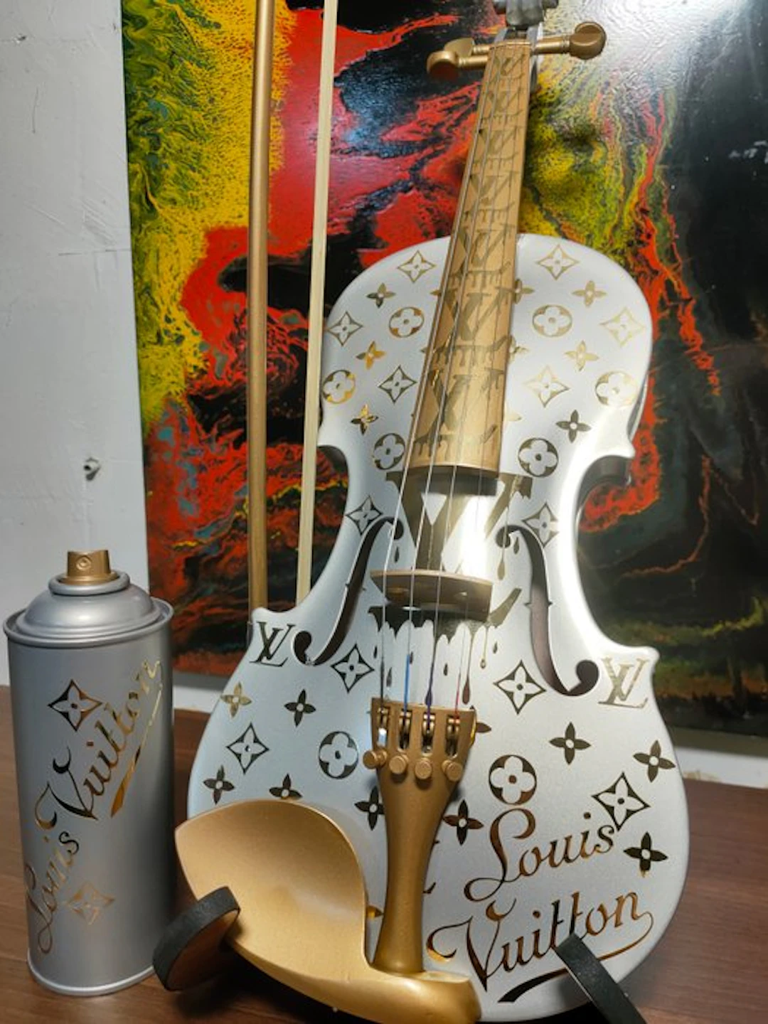 fp pop art - Louis Vuitton Violon et Capsule luxury gris...