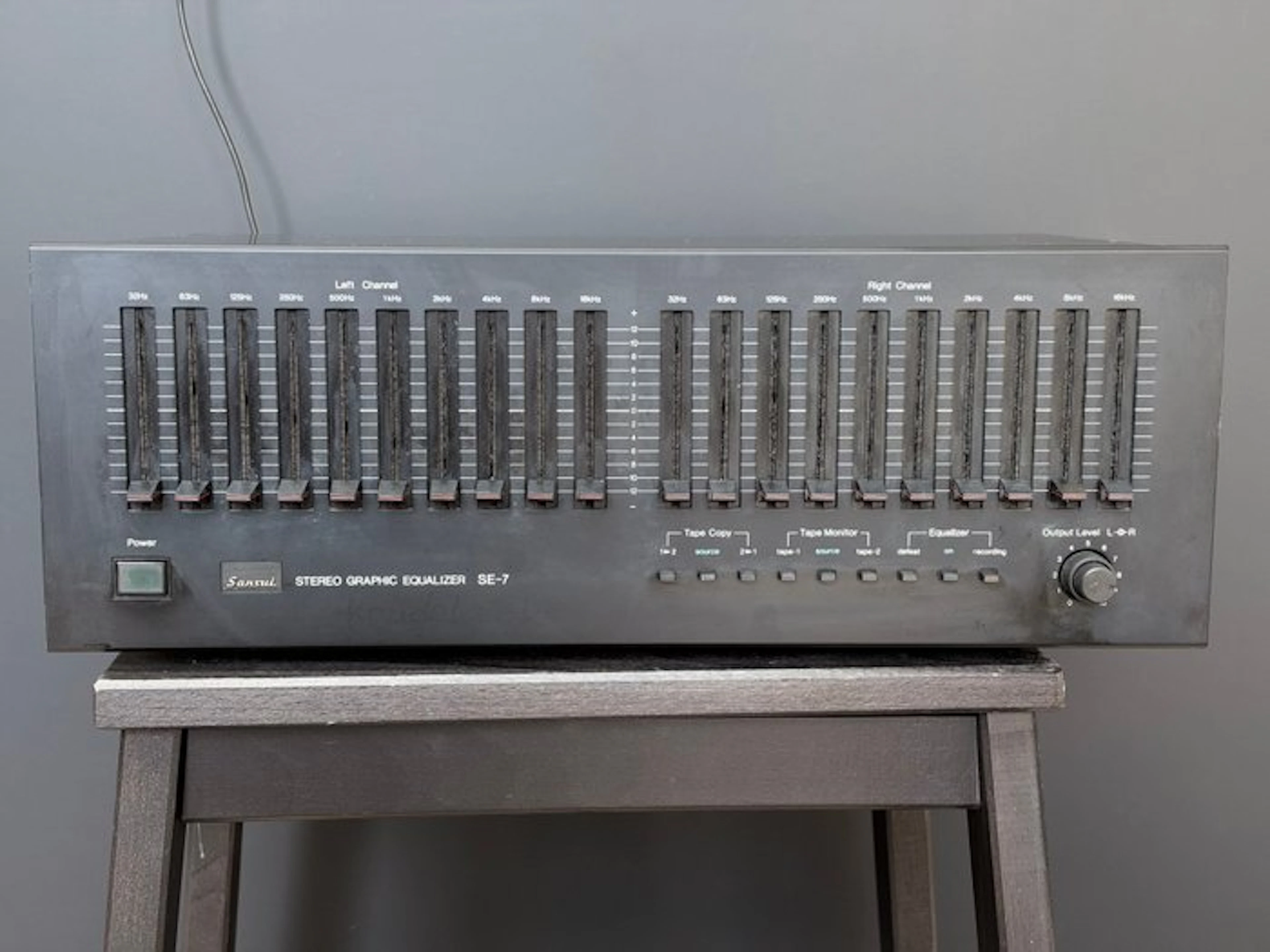 Sansui - SE-7 / Dual-Channel 10-Band Stereo graphic equalizer