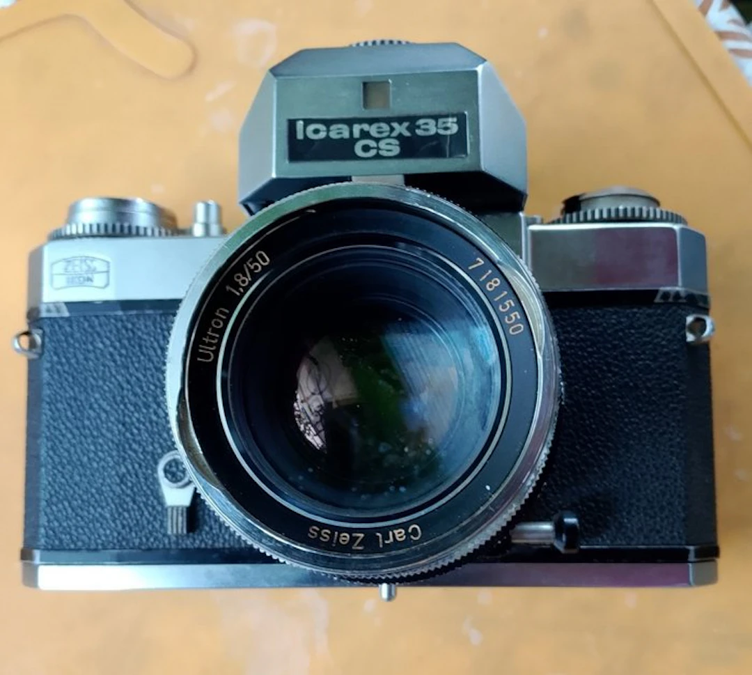 Zeiss Ikon Icarex 35 CS + Carl Zeiss Ultron 1,8/50mm | Analogue camera