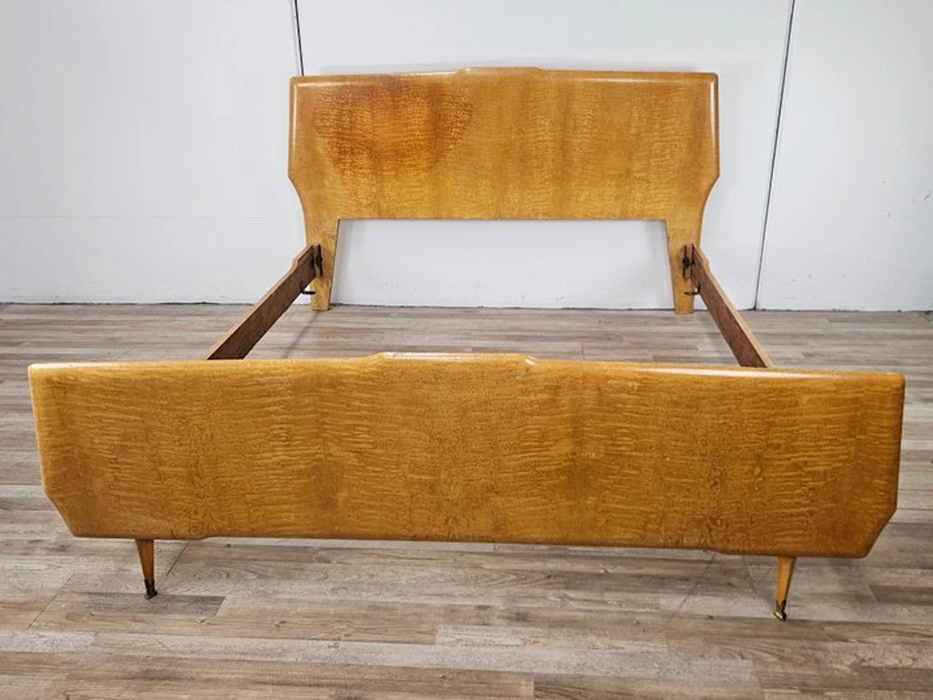 Bed - Double bed in maple and brass - Maple, Brass