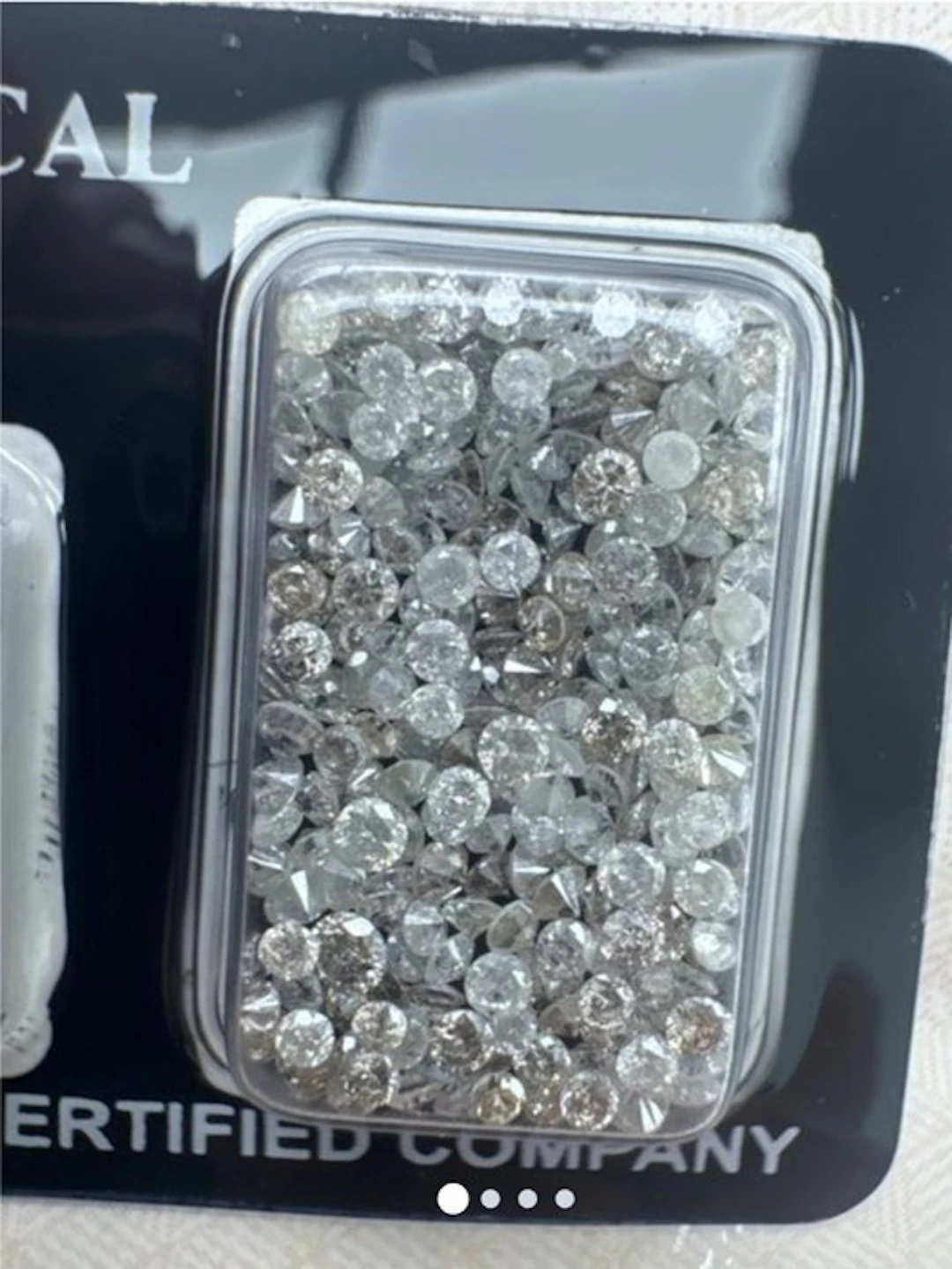 236 pcs Diamond (Natural) - 5.23 ct - Round - E