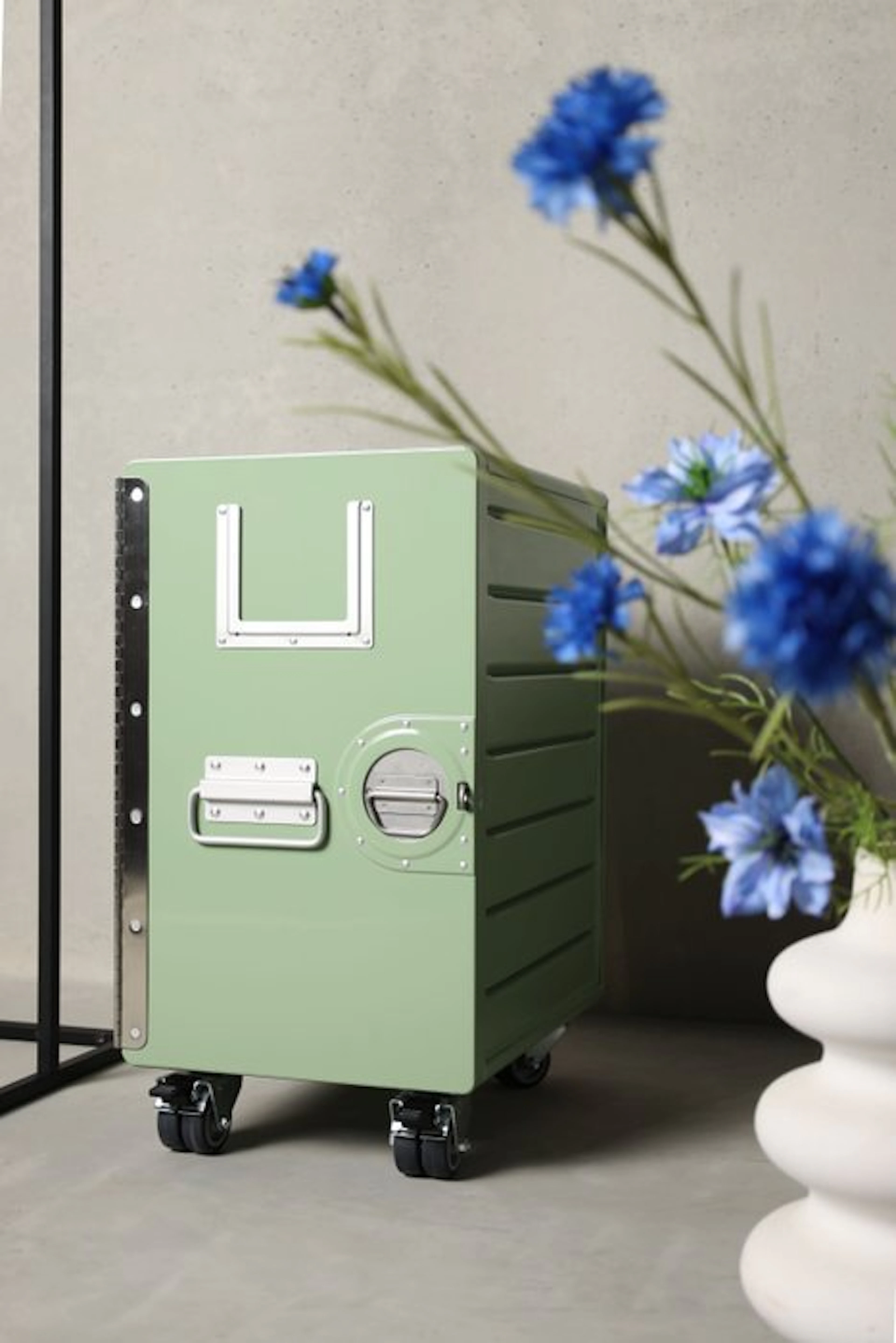 Trap Trading - Airline trolley - Galley container Bordbox...