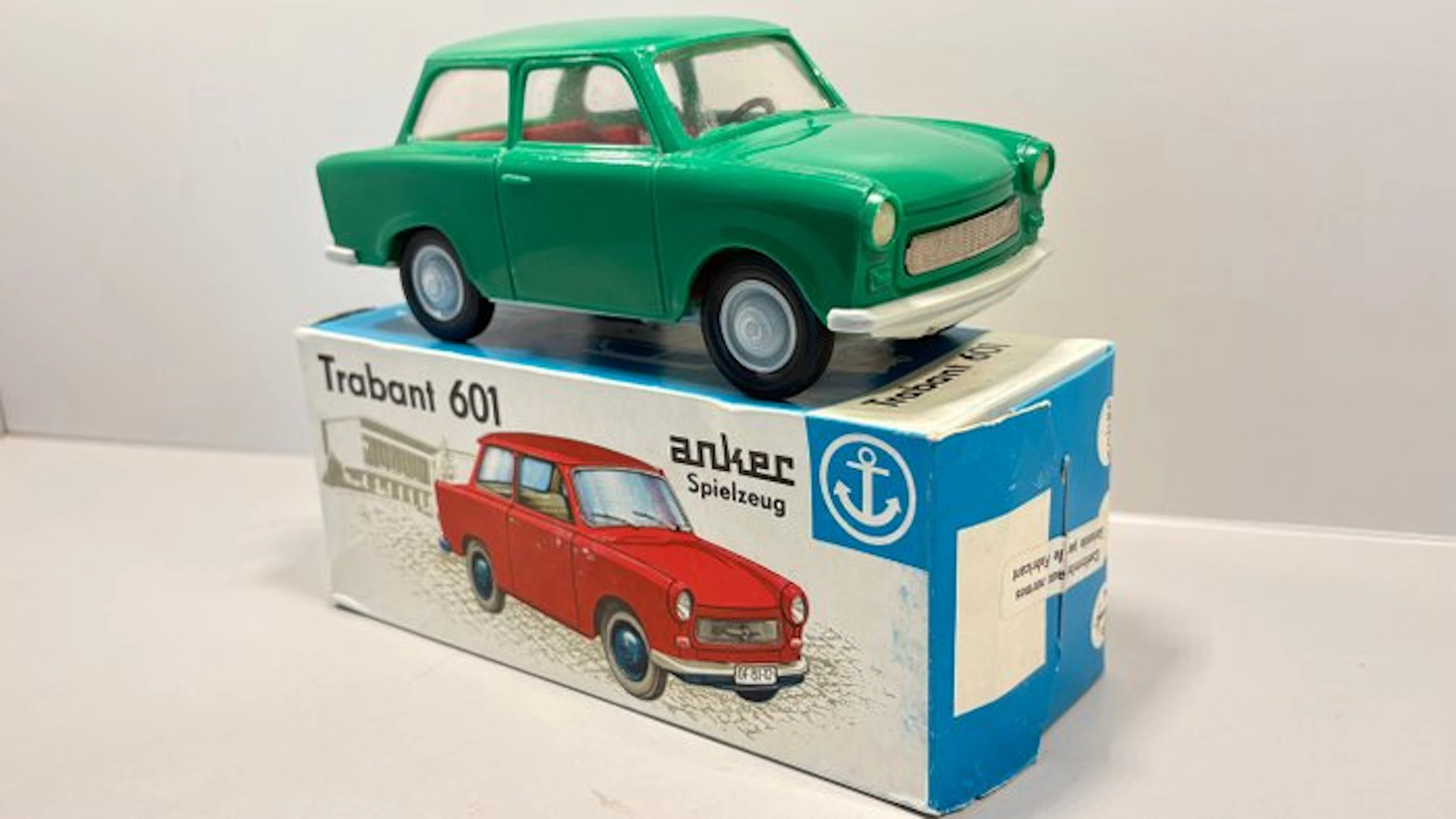 Anker 1:24 - Model car - Trabant 601