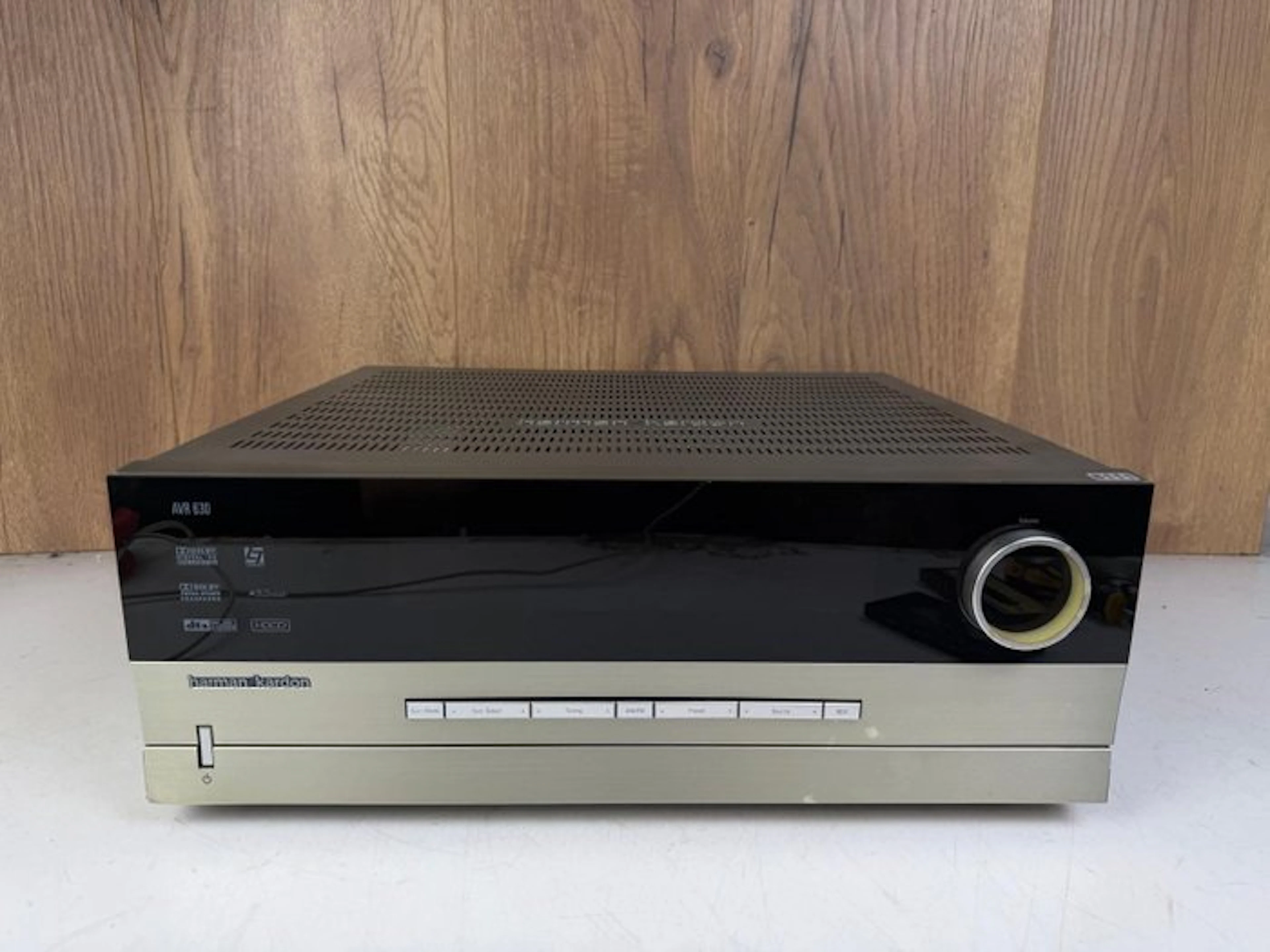 Harman Kardon - AVR 630 Solid state multi-channel receiver
