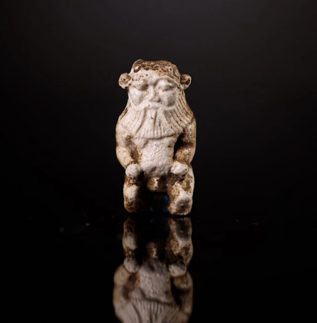 Ancient Egypt, Faience amulet of the god Bes - 4 cm
