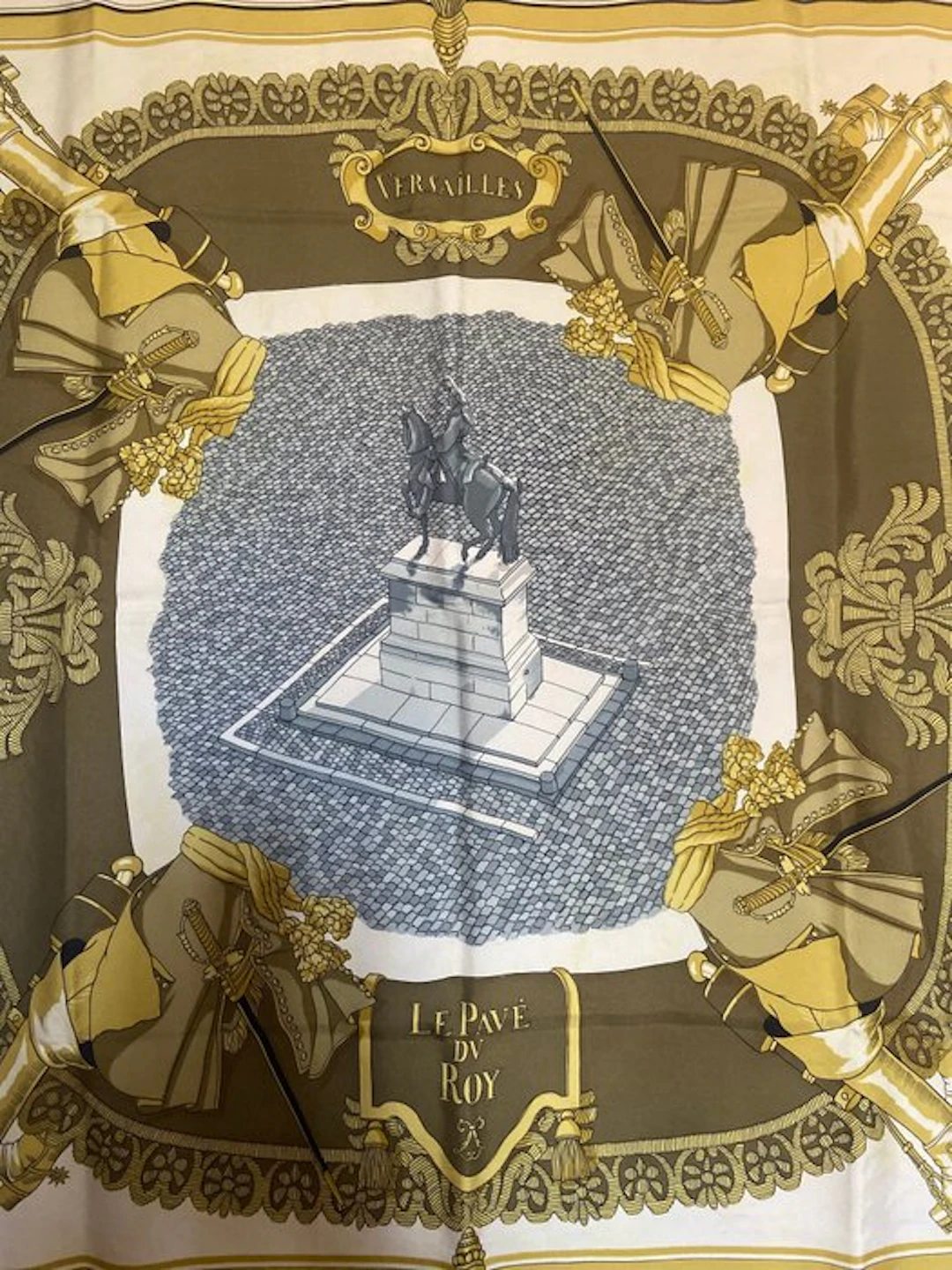 Hermès - " Versailles Le Pavè Du Roy" 1954 Hugo Grygkar - Scarf