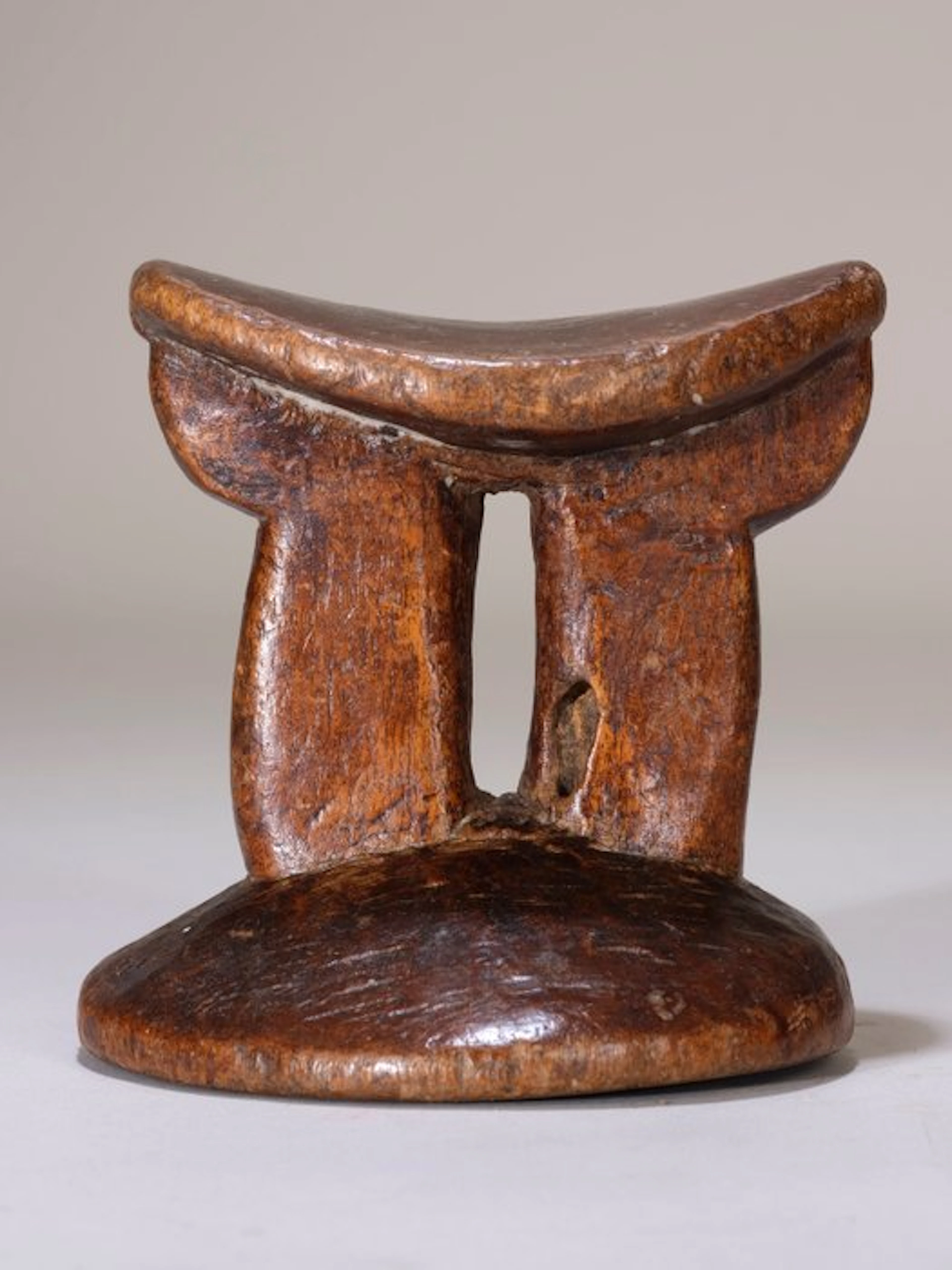 Wooden neckrest – attributed to Afar – Ethiopia / Horn of...