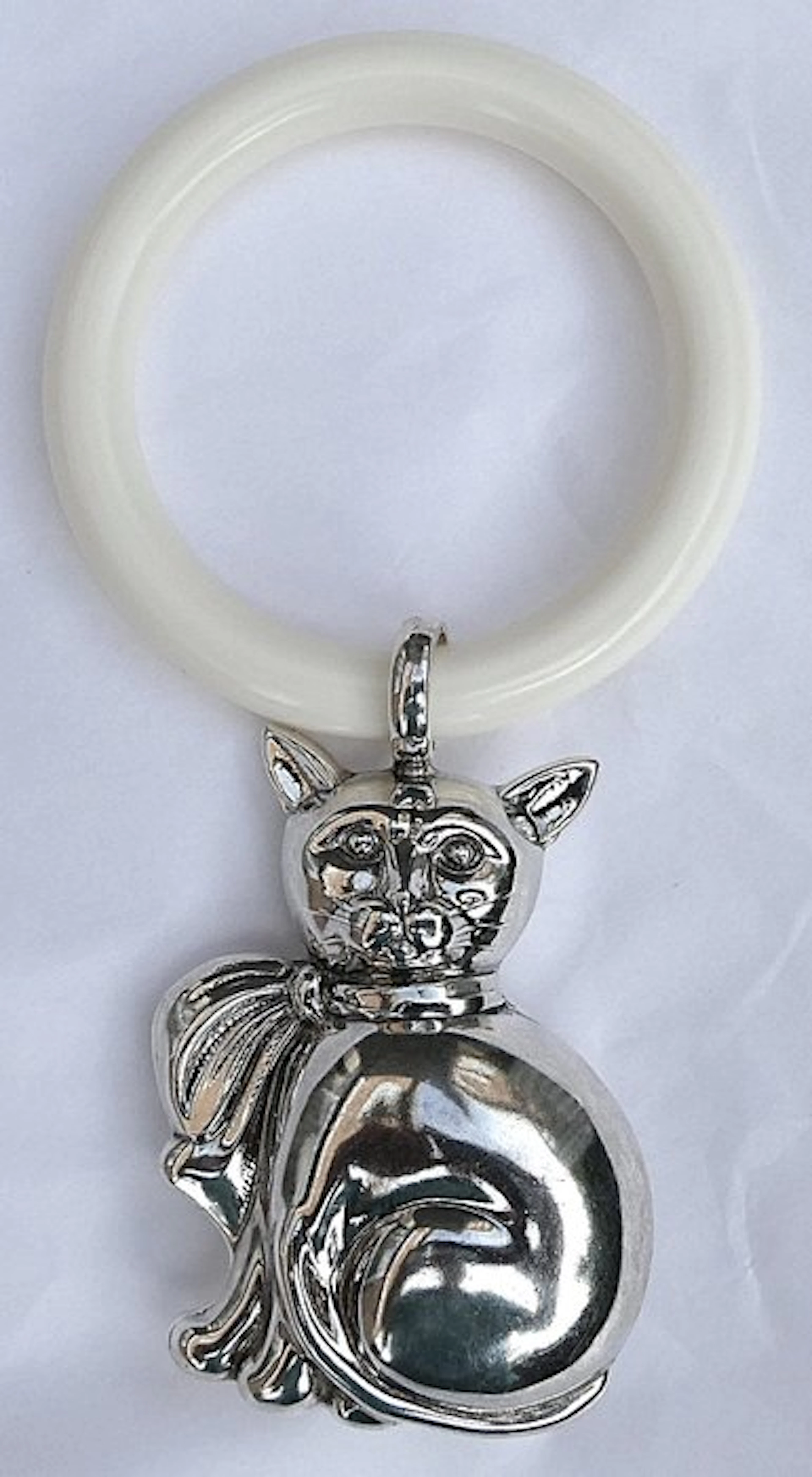 Figurine - massief zilveren rammelaar/bijtring "POES" - .925 silver