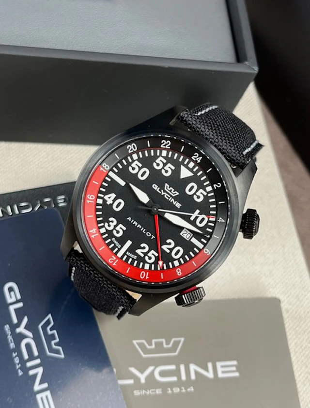 Glycine - Airpilot GMT Date Black/Red - GL0438 - Men - 2020-2025
