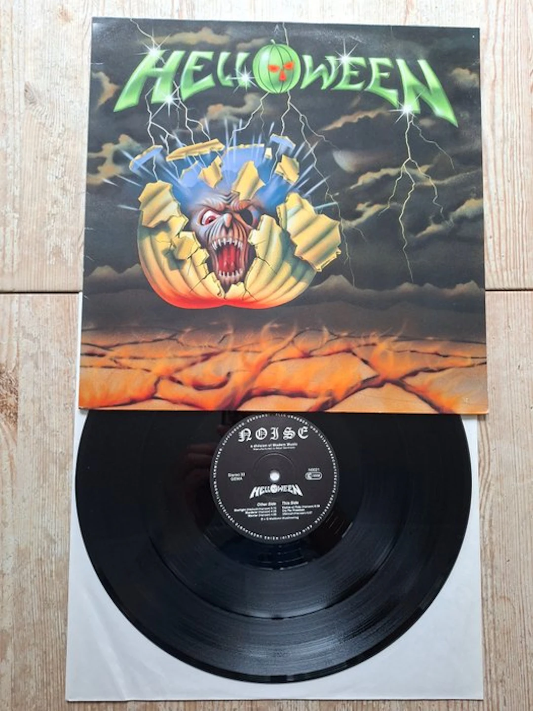 Helloween - Helloween (Official First 1985 German pressing!) - LP - 1985