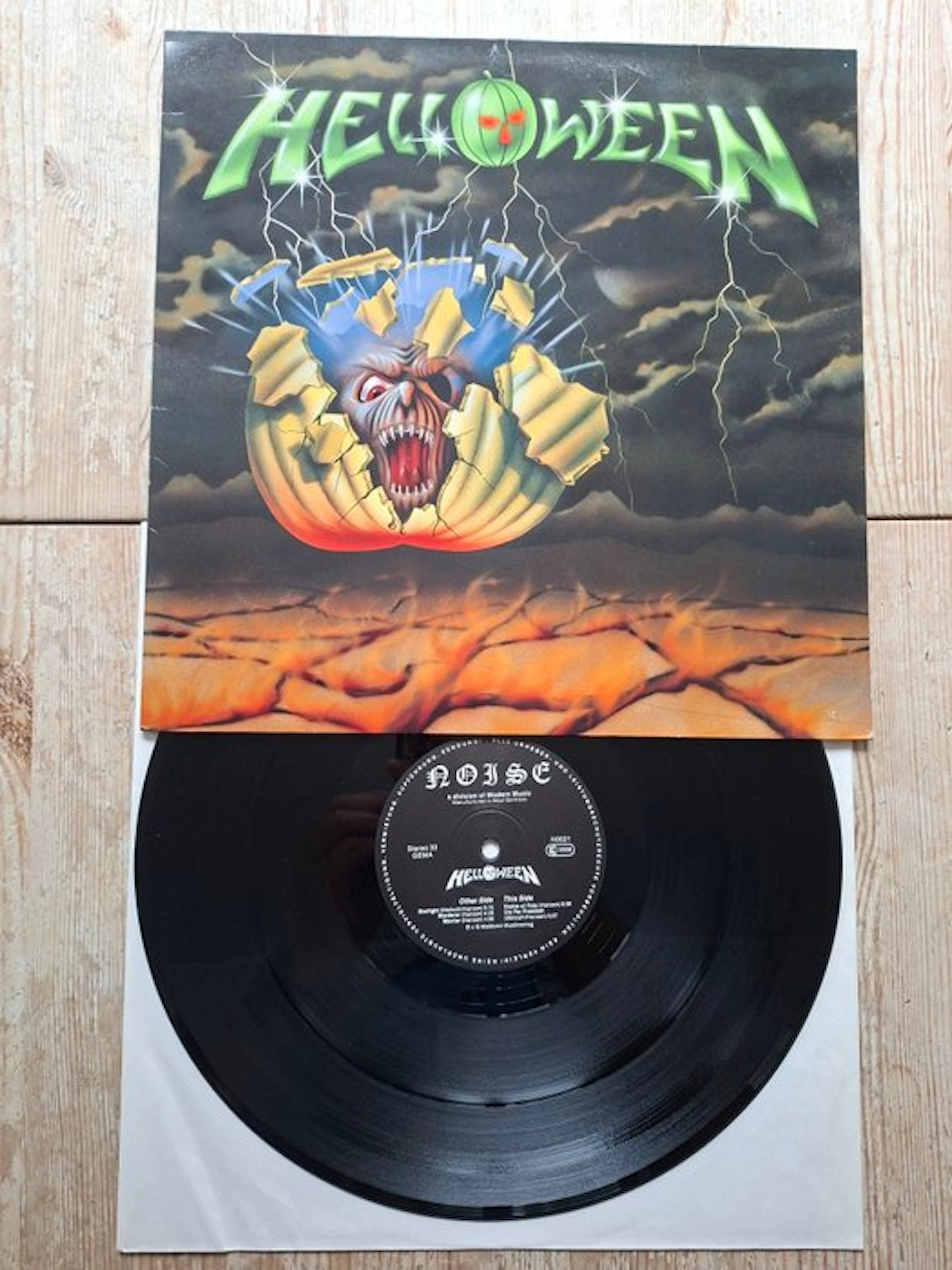 Helloween - Helloween (Official First 1985 German pressing!) - LP - 1985