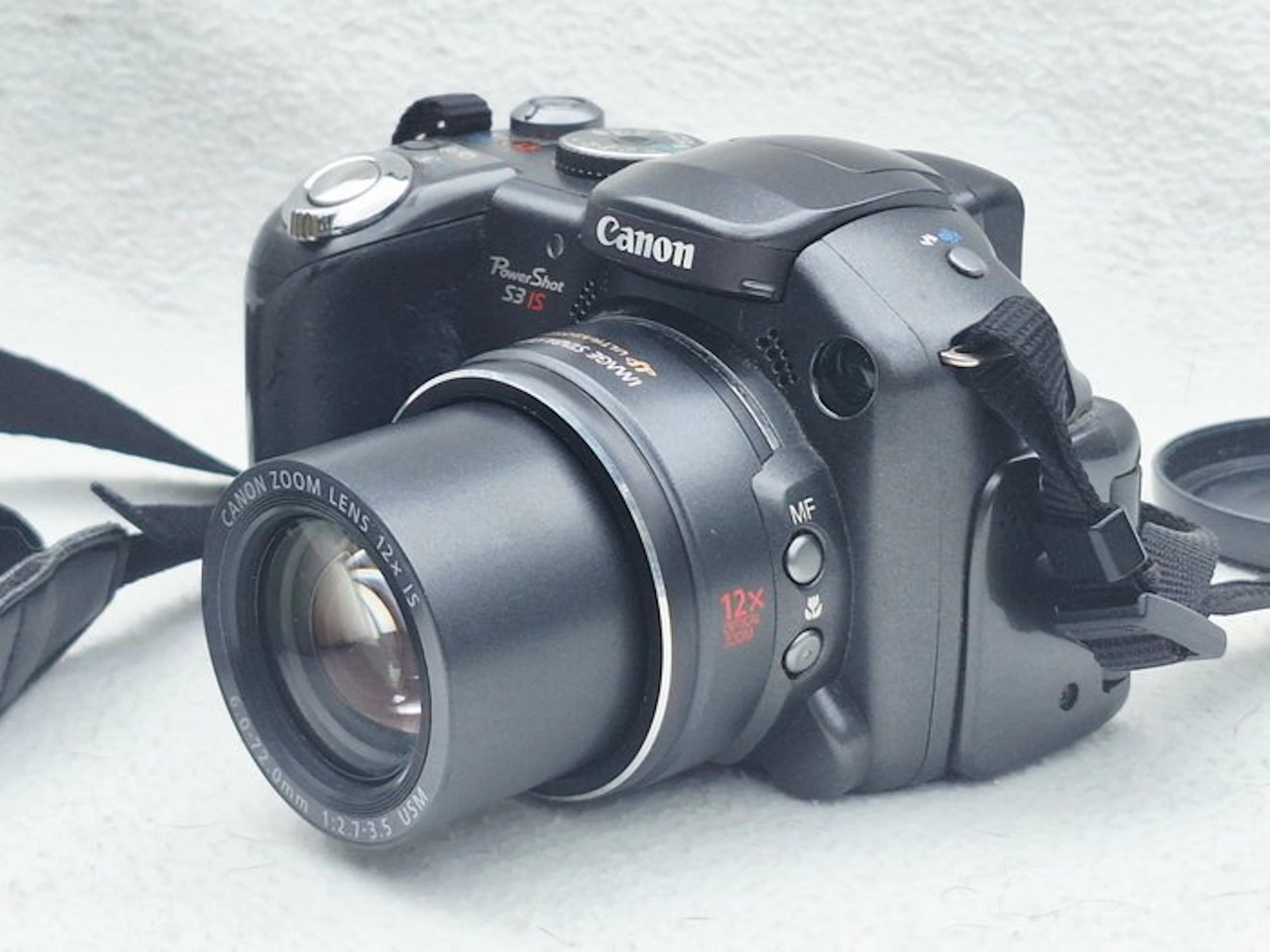 Canon PowerShot A3 IS met zoom 2.7-3.5 / 6.0-72.0 mm USM Digital camera