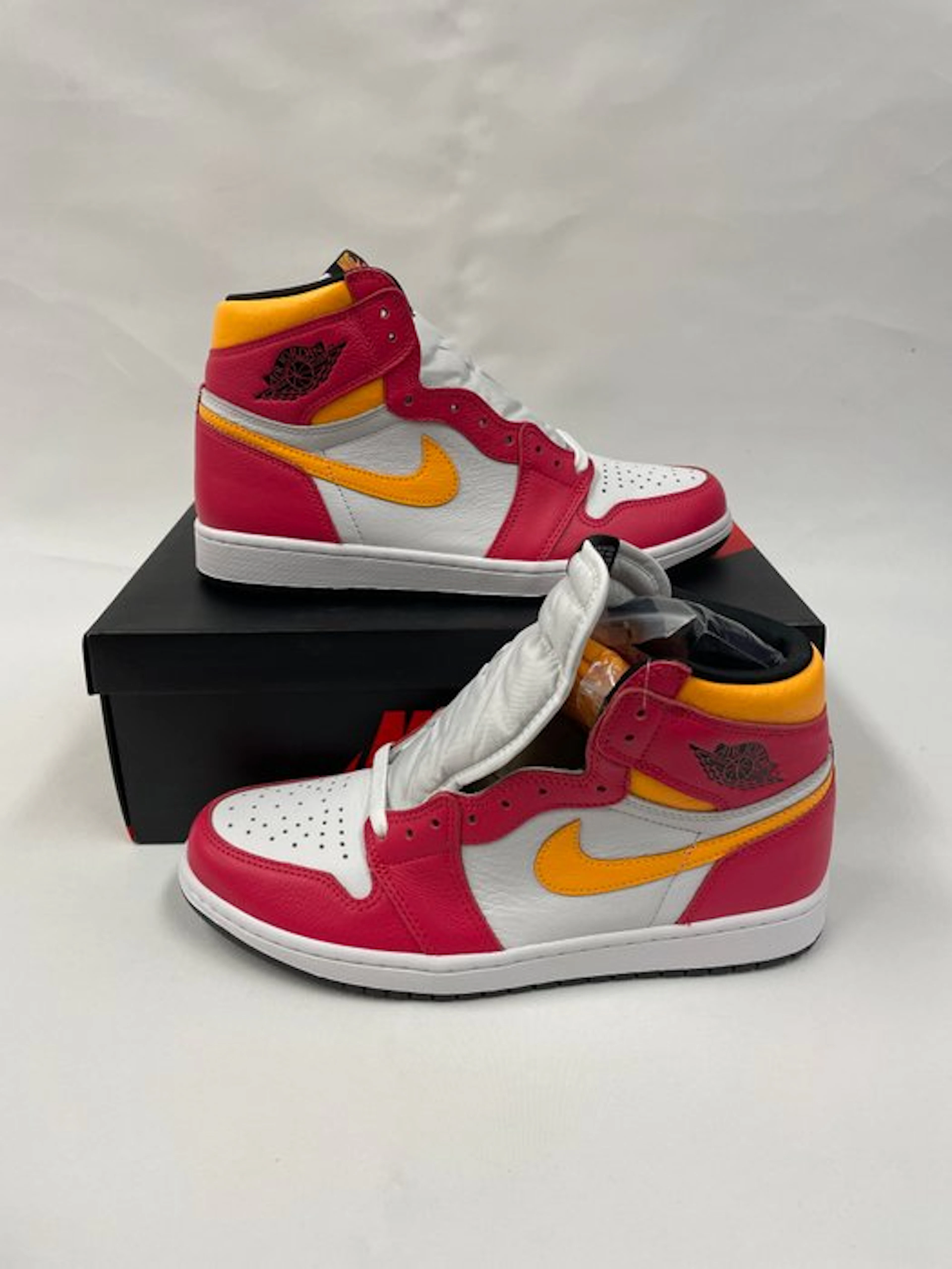 Nike - Air Jordan 1 High, Light Fusion Red - Sneakers - Size: EU 44