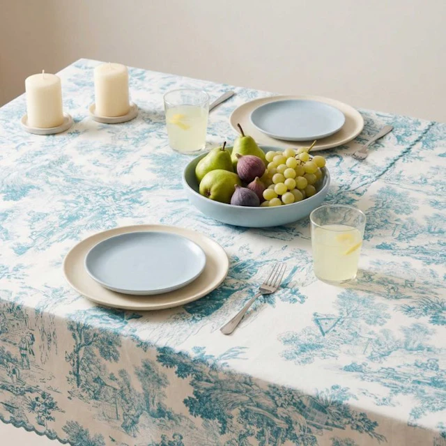 AA158 - Toile de Jouy Tablecloth