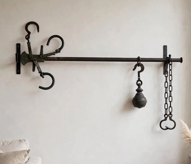 Industrial equipment - Italy - Old Stadera - Steelyard balance