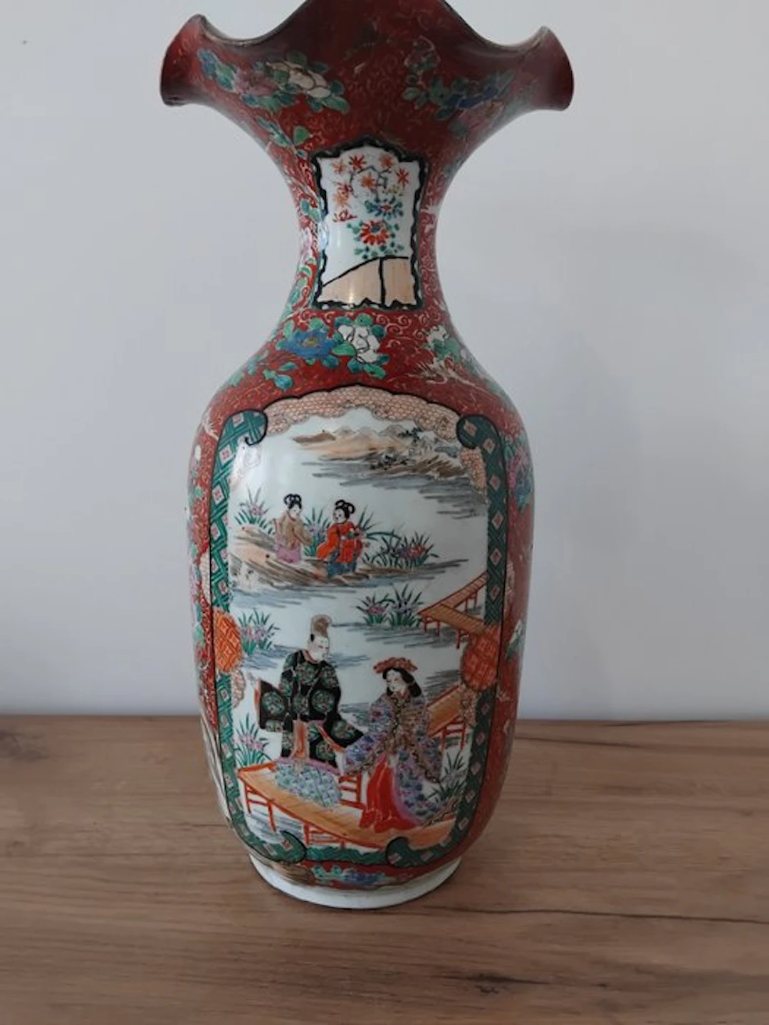 Vase - Porcelain - Japan - Meiji period (1868-1912)...