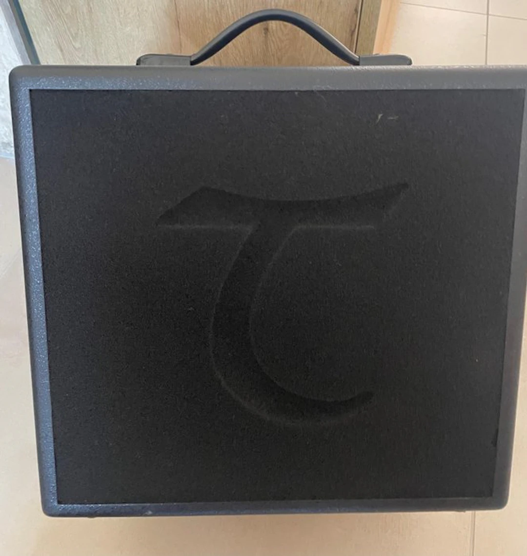 Tanglewood - Number of items: 1 - Acoustic guitar amplifier