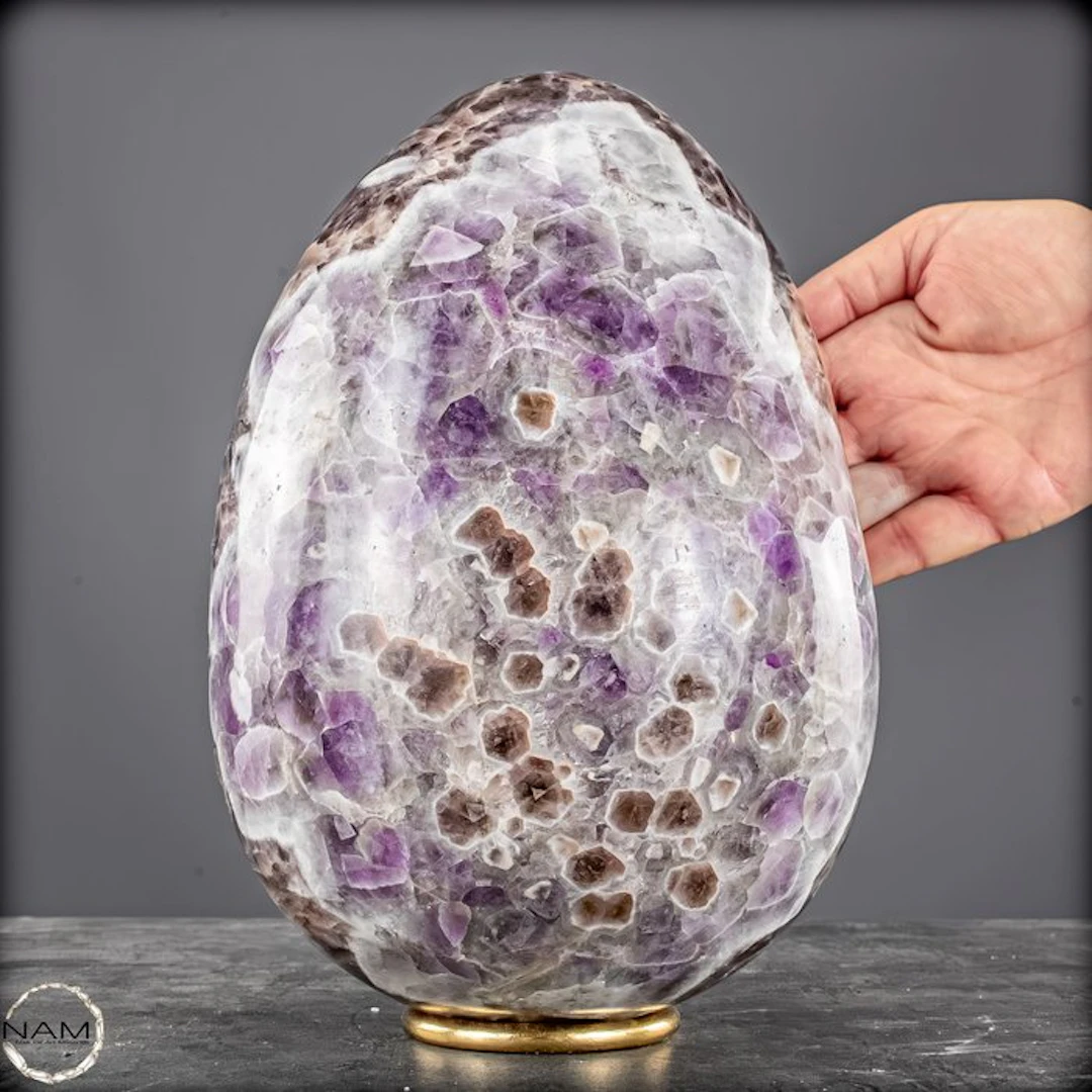 Elegant Chevron-Amethyst Egg – harmonious violet-white structure- 7721.38 g