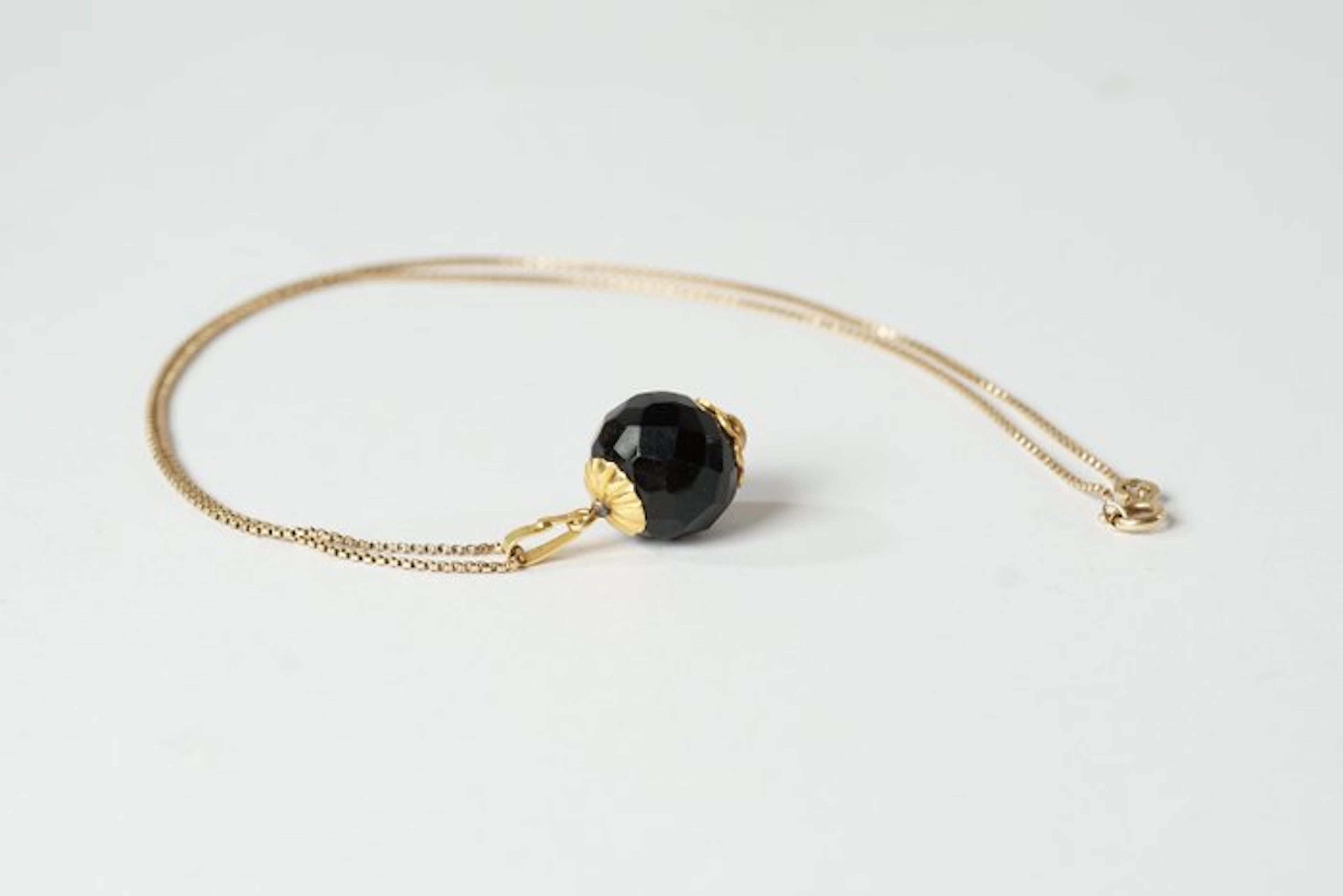 Necklace with pendant - 14 kt. Yellow gold