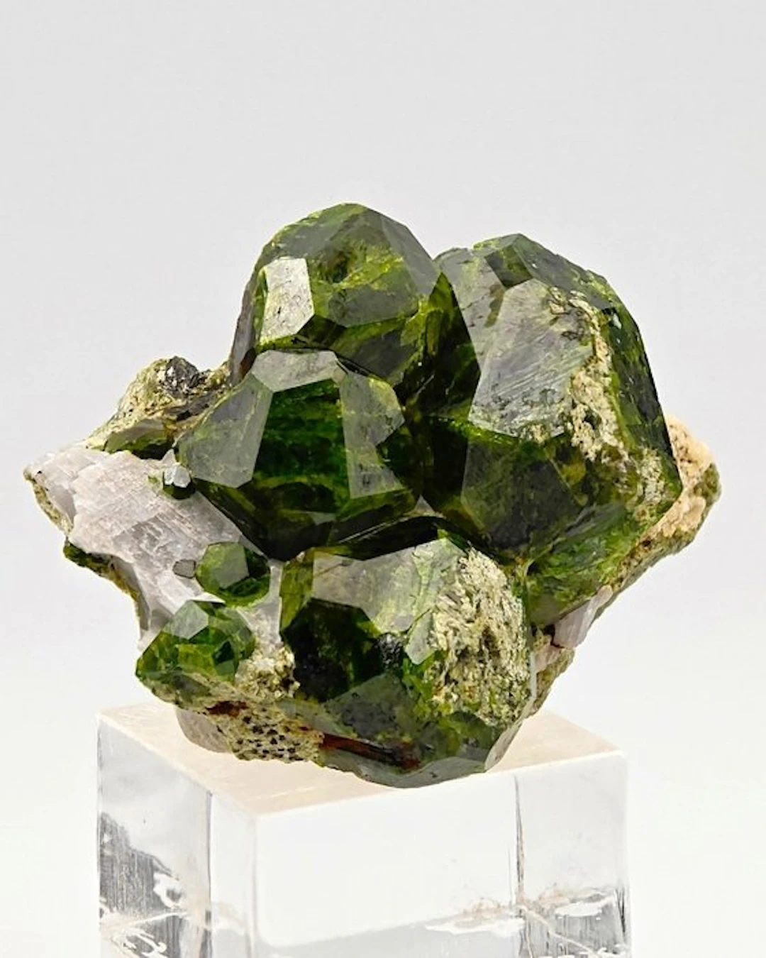 Rare demantoid