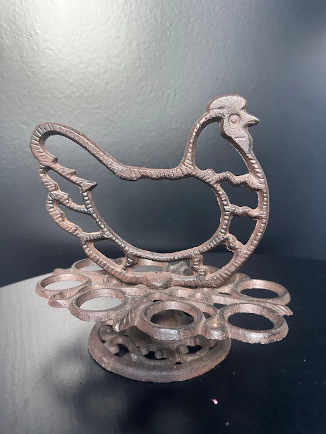 Egg holder set - Vintage cast-iron egg holder shaped like...