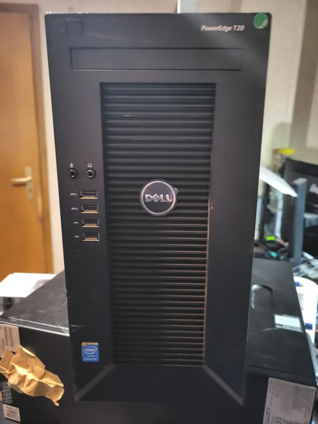 Dell PowerEdge T20 Server | Xeon E3-1225 v3 | 8GB RAM |...