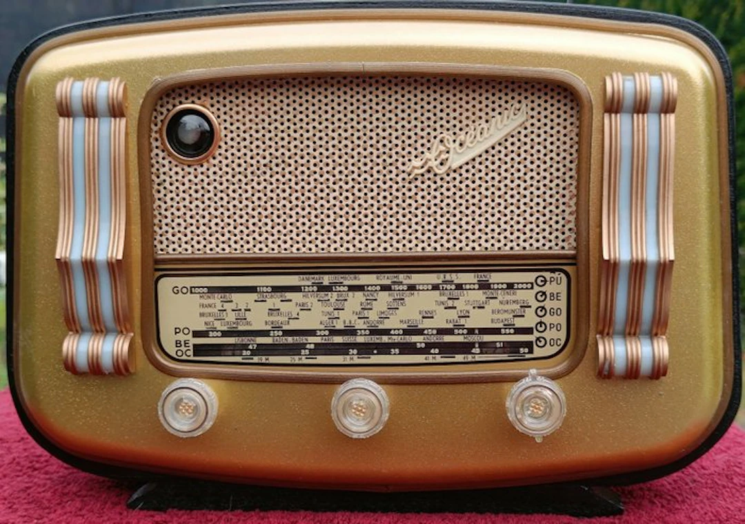 Océanic - Mouette Tube radio