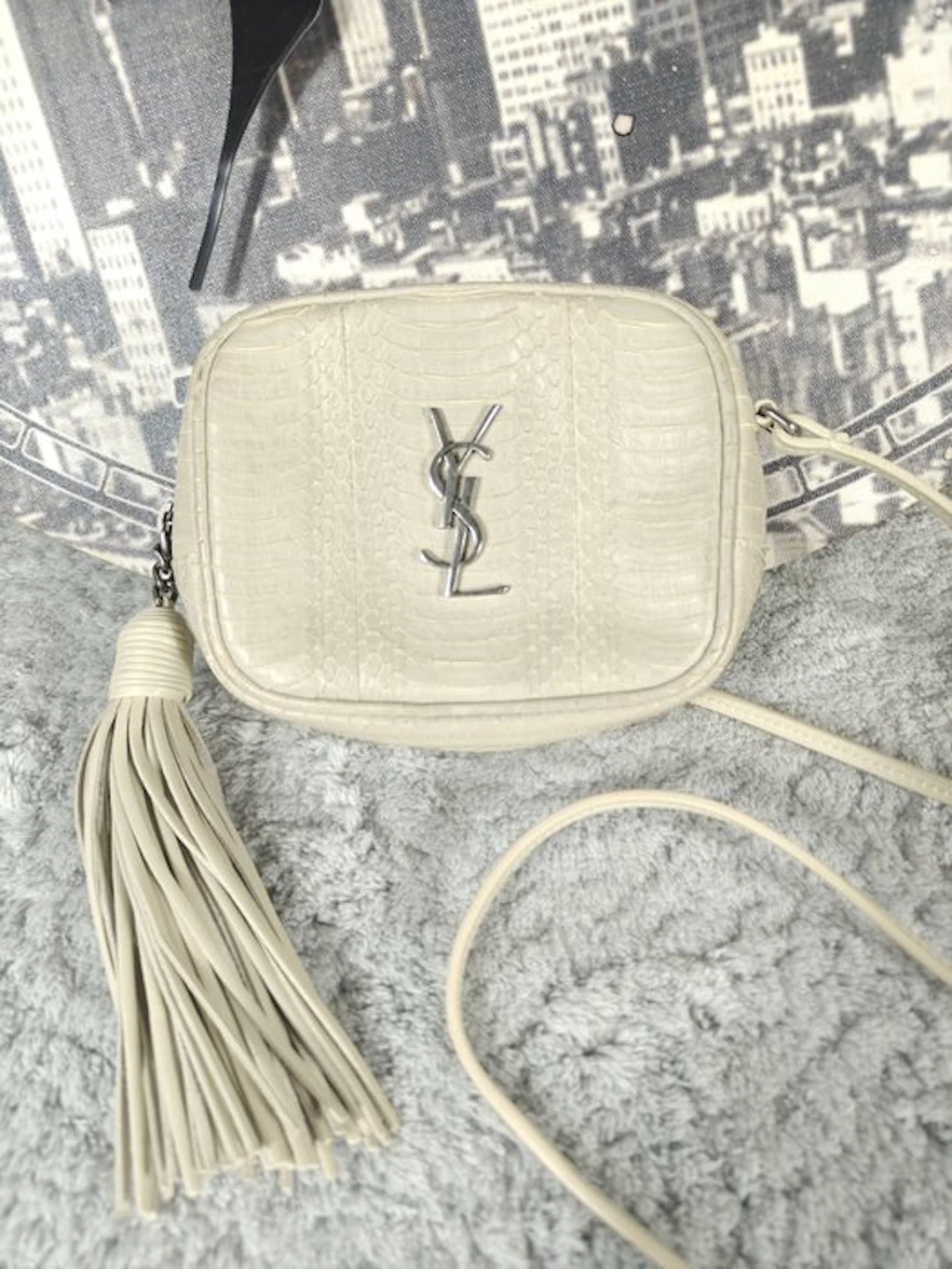 Yves Saint Laurent - Crossbody bag