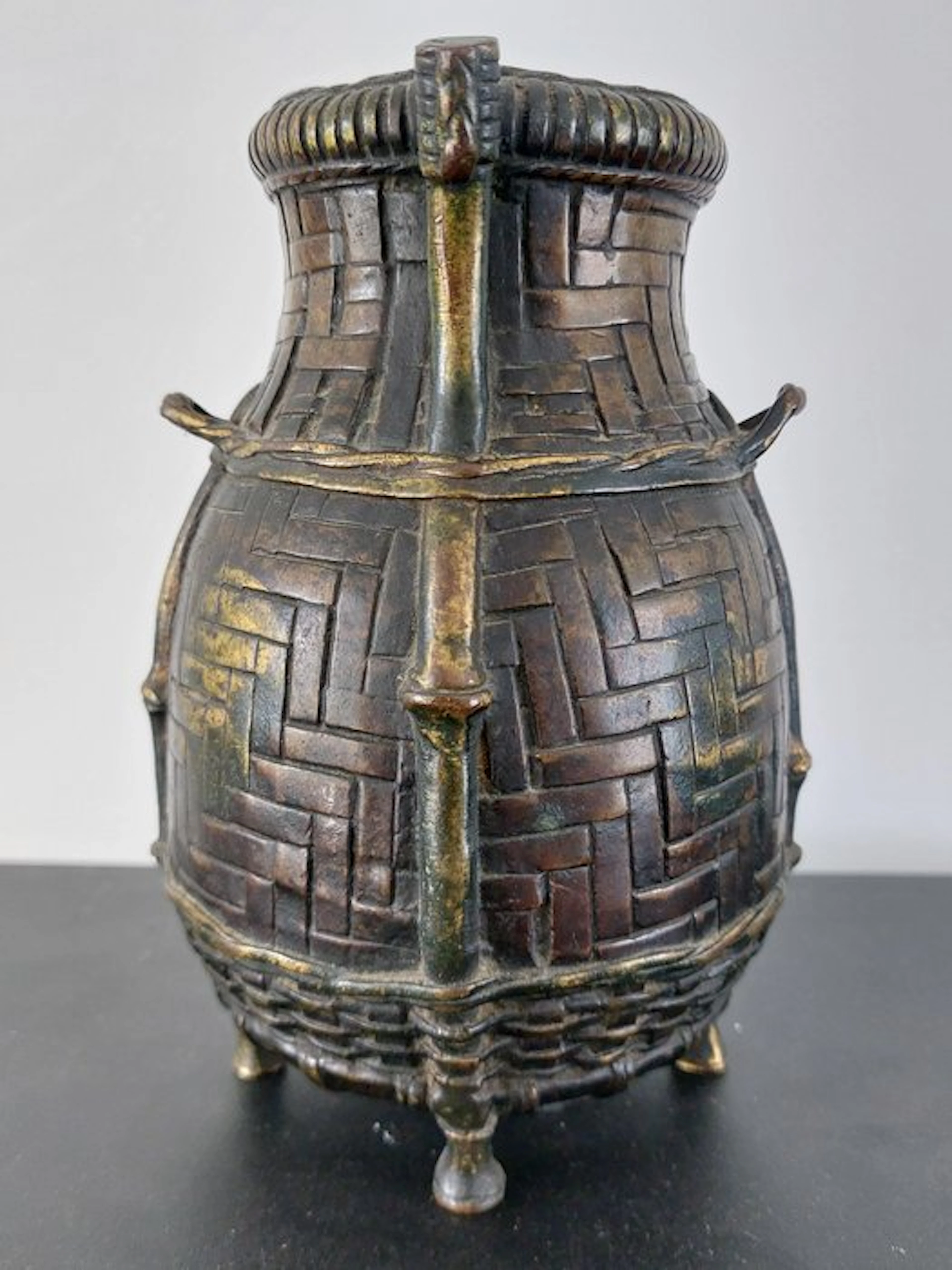Vase - Bronze - Asia