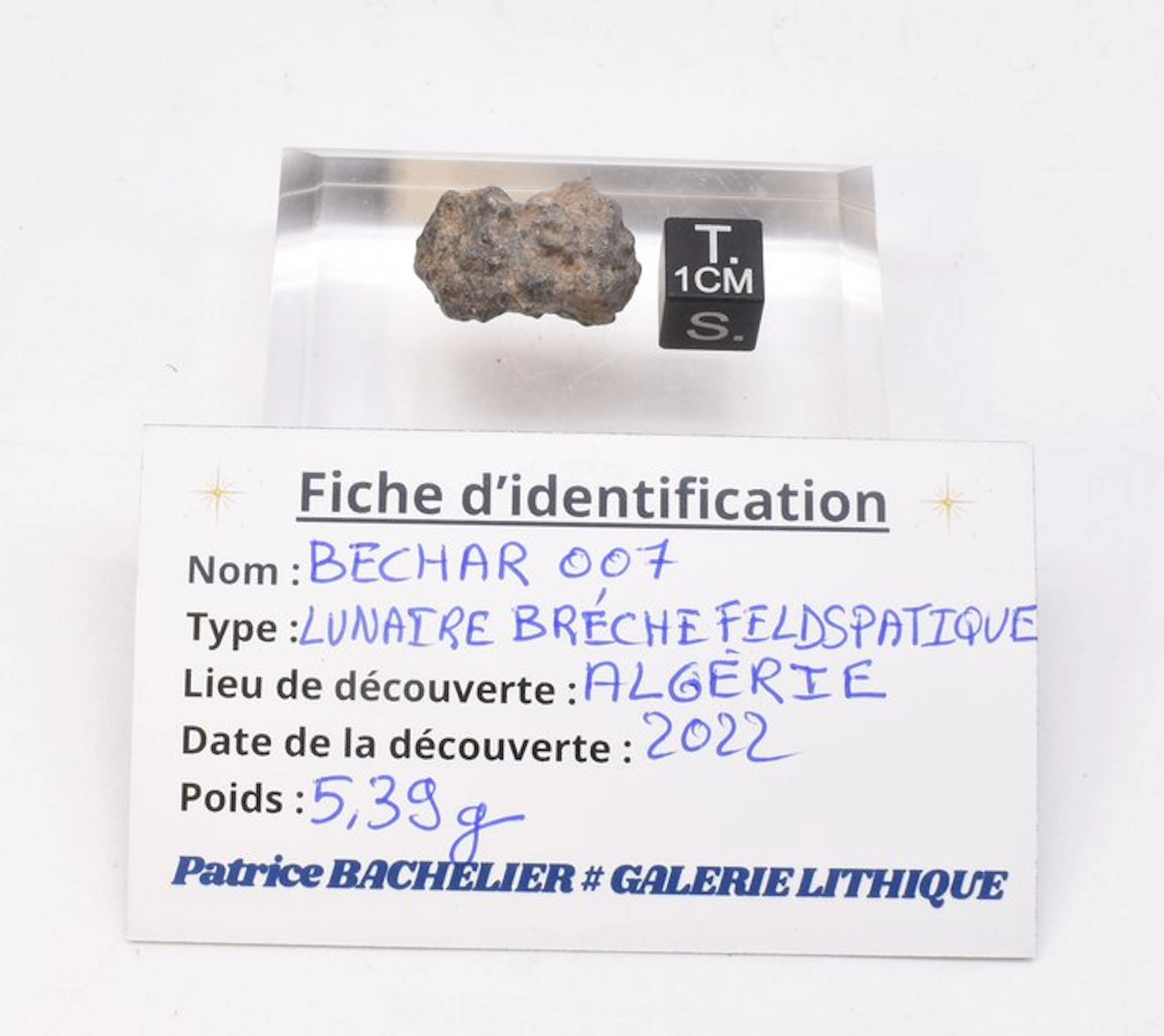 Lunar Meteorite Bechar 007 - Algeria - 5.39 g