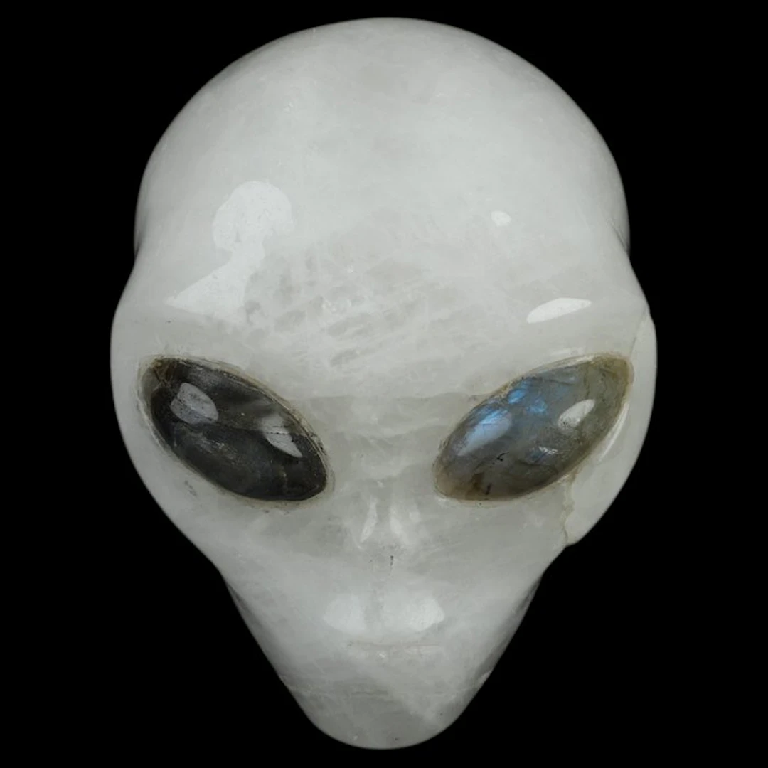 1.29 kg Angolan Quartz Female Alien – Krystallos