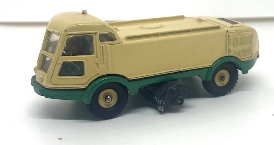 Dinky Toys 1:43 - Model truck - Dinky Toys 596 Arroseuse-Balayeuse L.M.V.