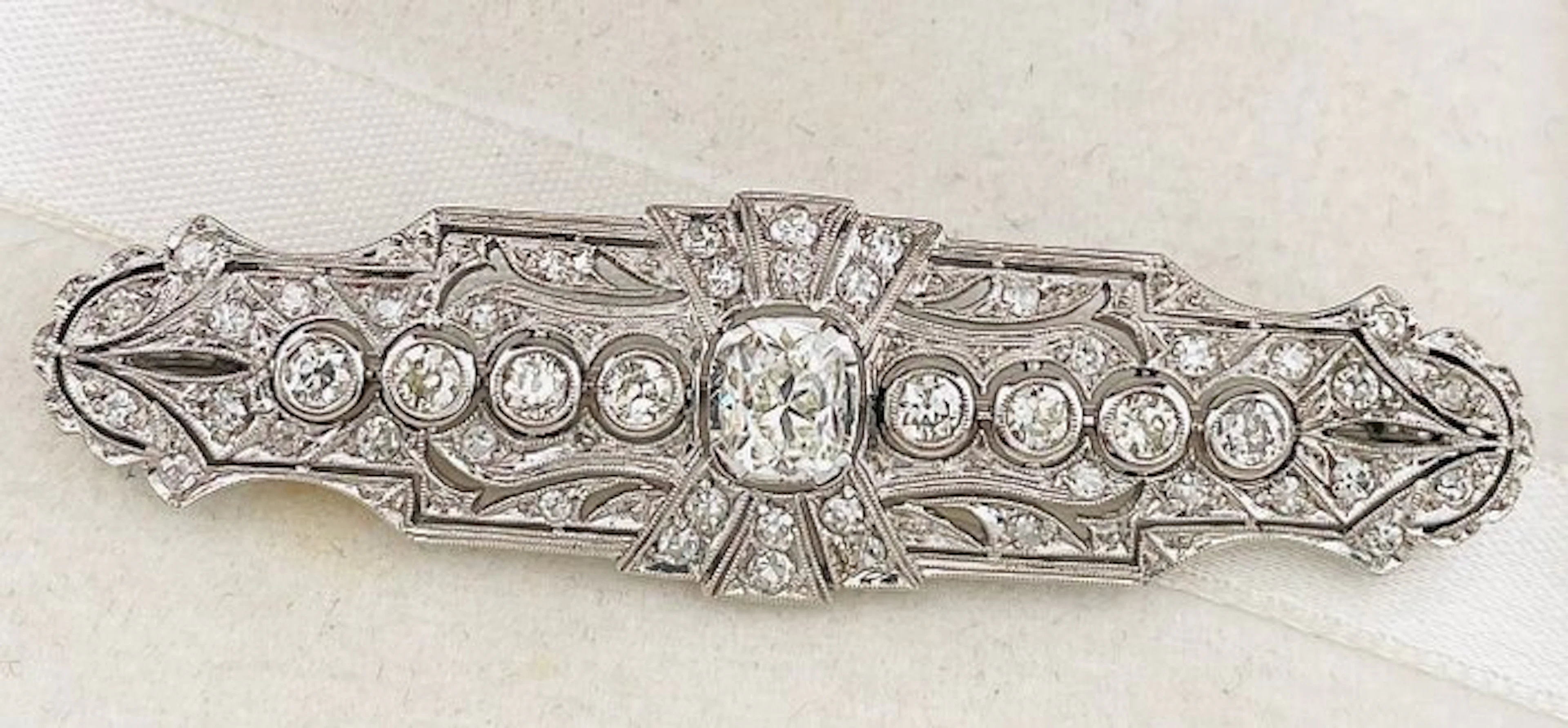 Brooch - 18 kt. White gold Diamond (Natural) - Diamond