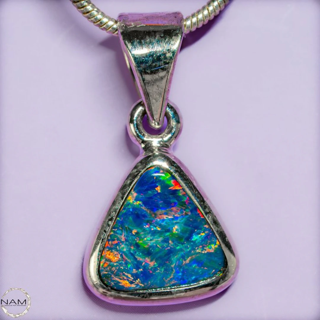 Natural boulder opal pendant from Australia – Sterling silver 9.05 ct- 1.81 g
