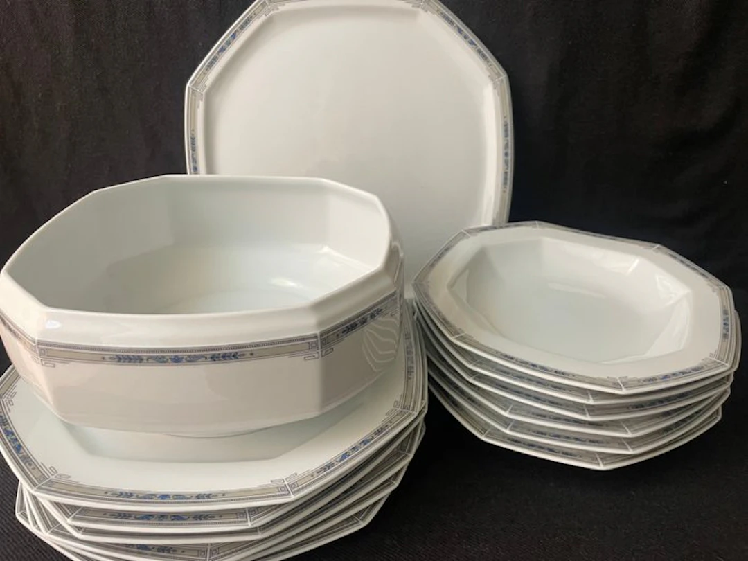 Limoges - Dinner service (14) - Porcelain