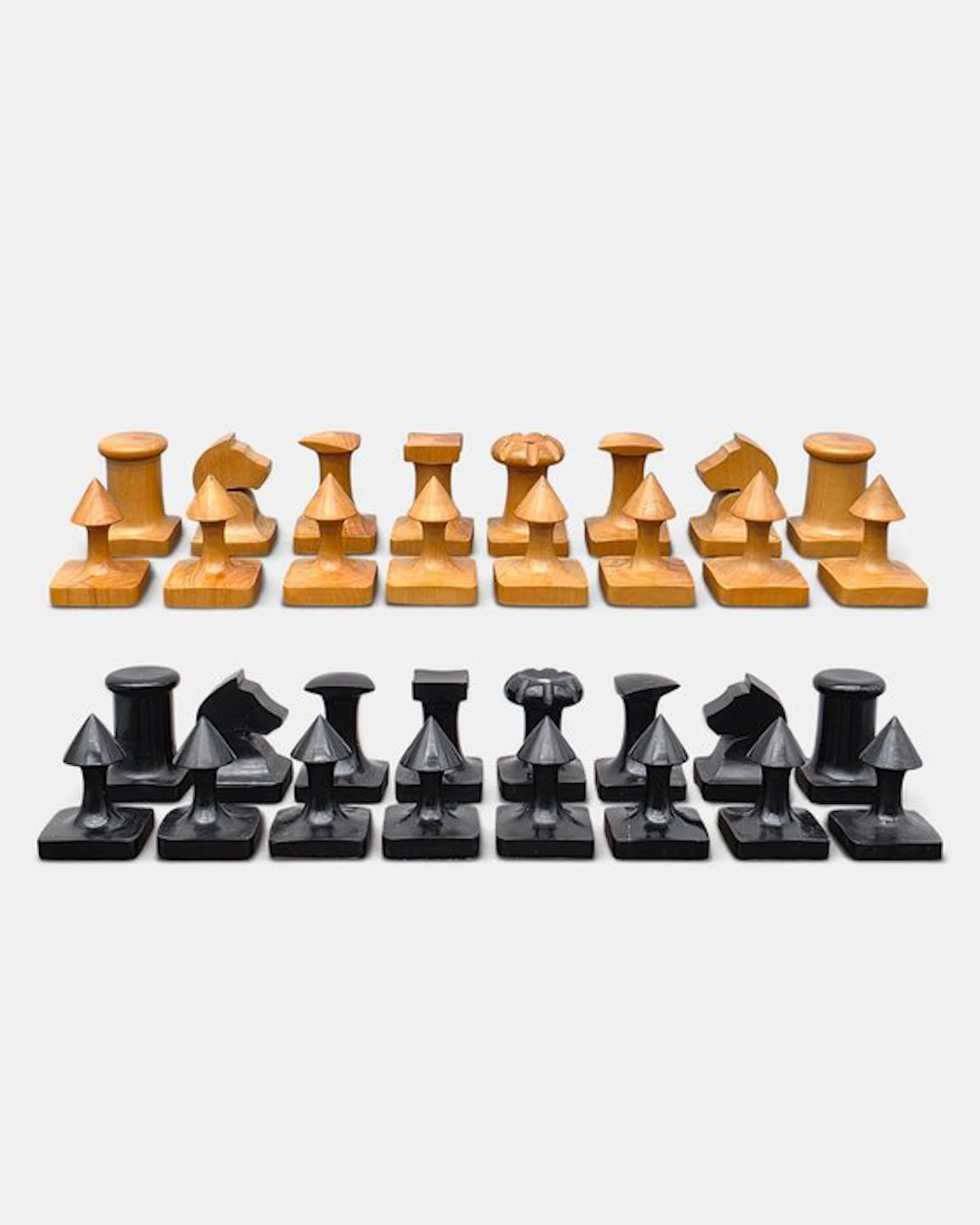 Attributed to Johannes Hirsch - Chess set - Reformist (pre- bauhaus) - Wood