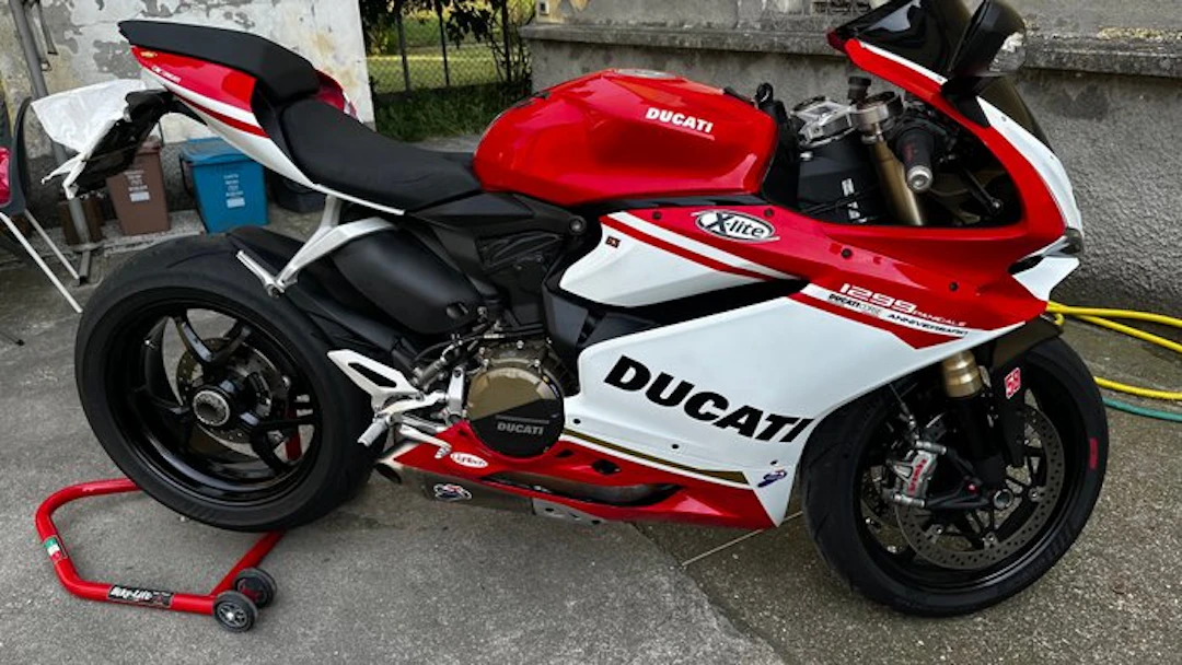 Ducati - Panigale V2 - 1299 - 2016