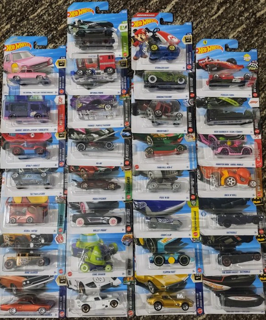 Hot Wheels 1:64 - Model car (30)