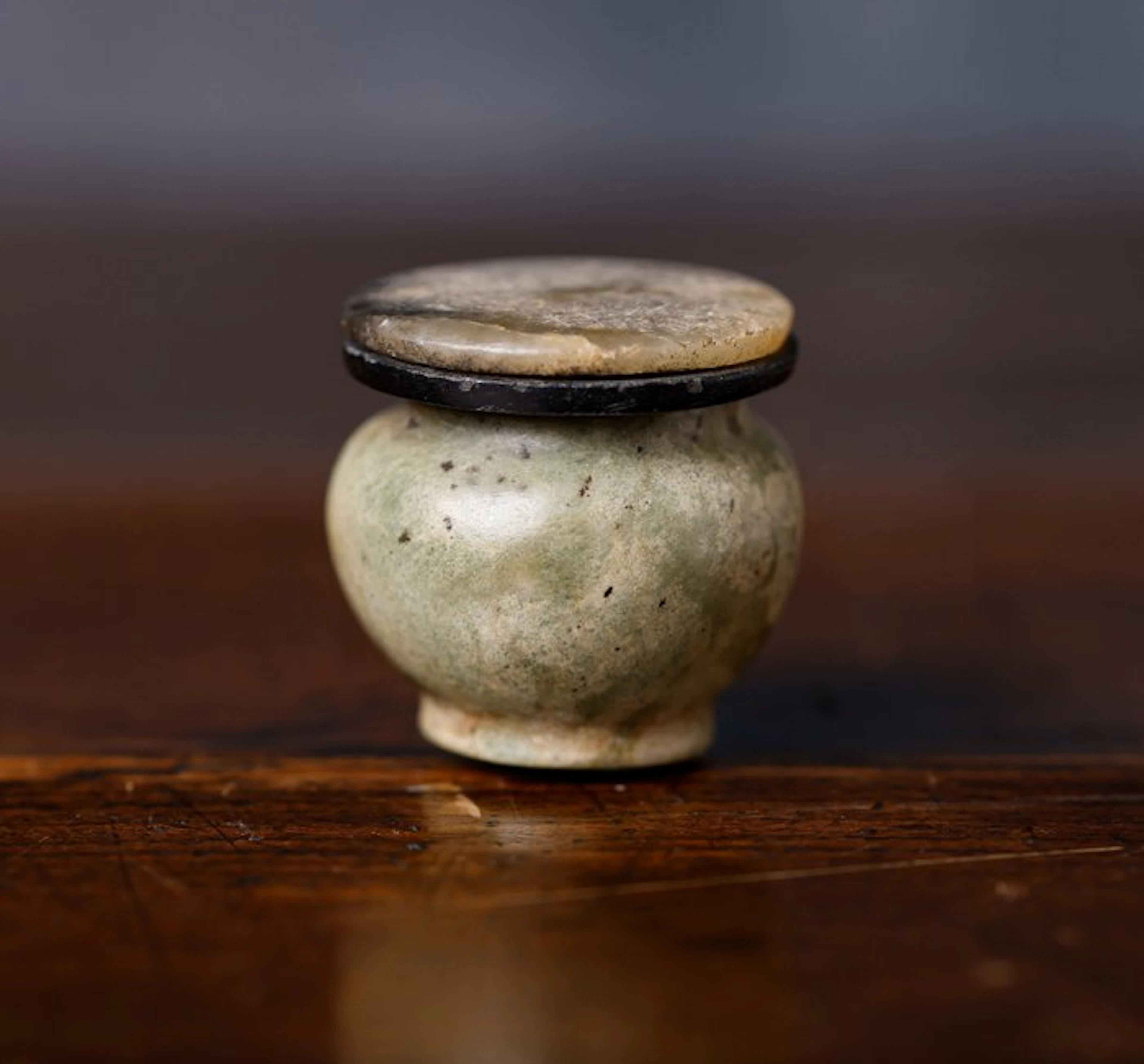 Ancient Egyptian Extremely rare three-part offering vase in anhydrite - 3.5 cm